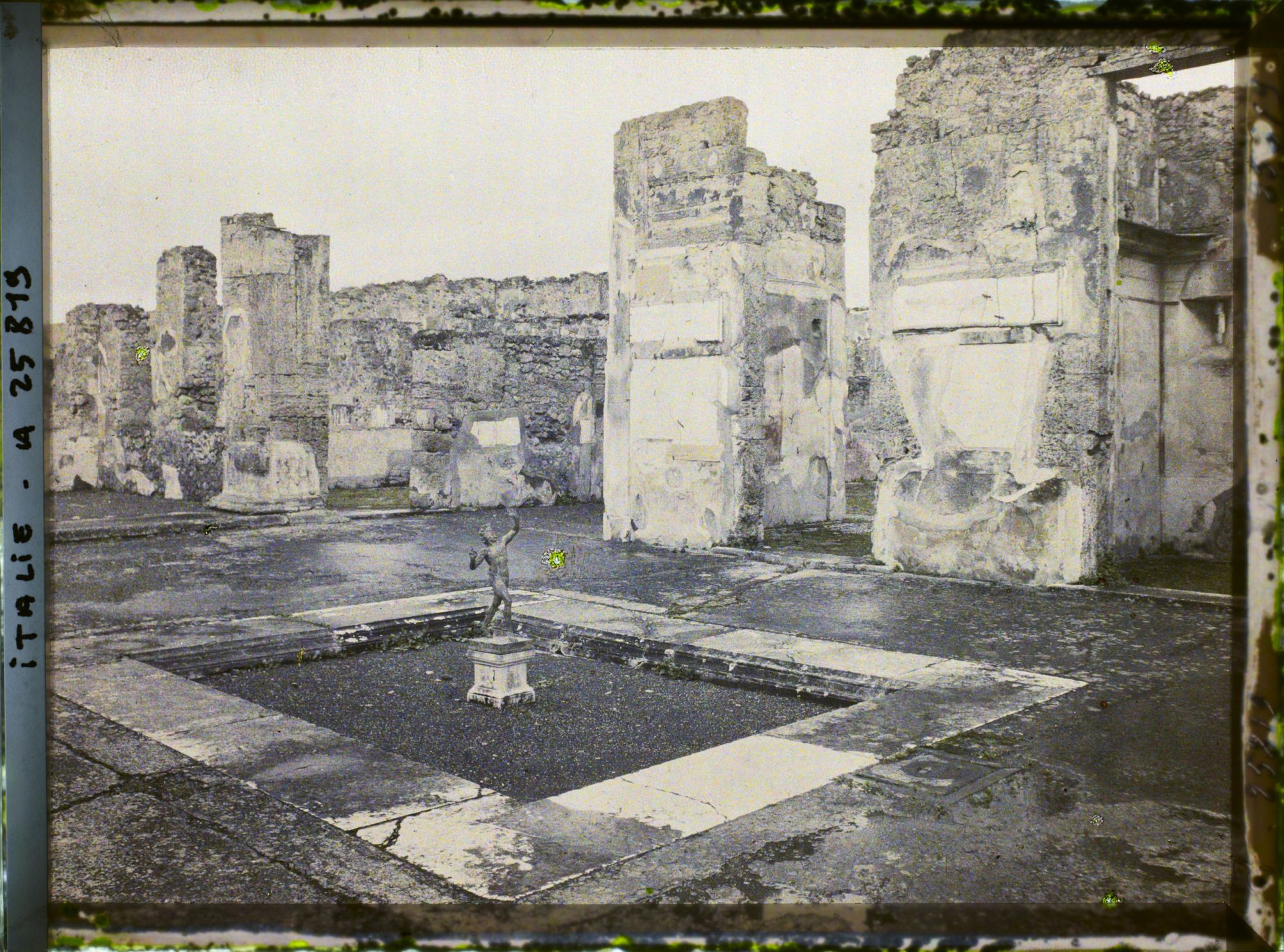 Image représentant Maison du Faune, statuette du faune dansant