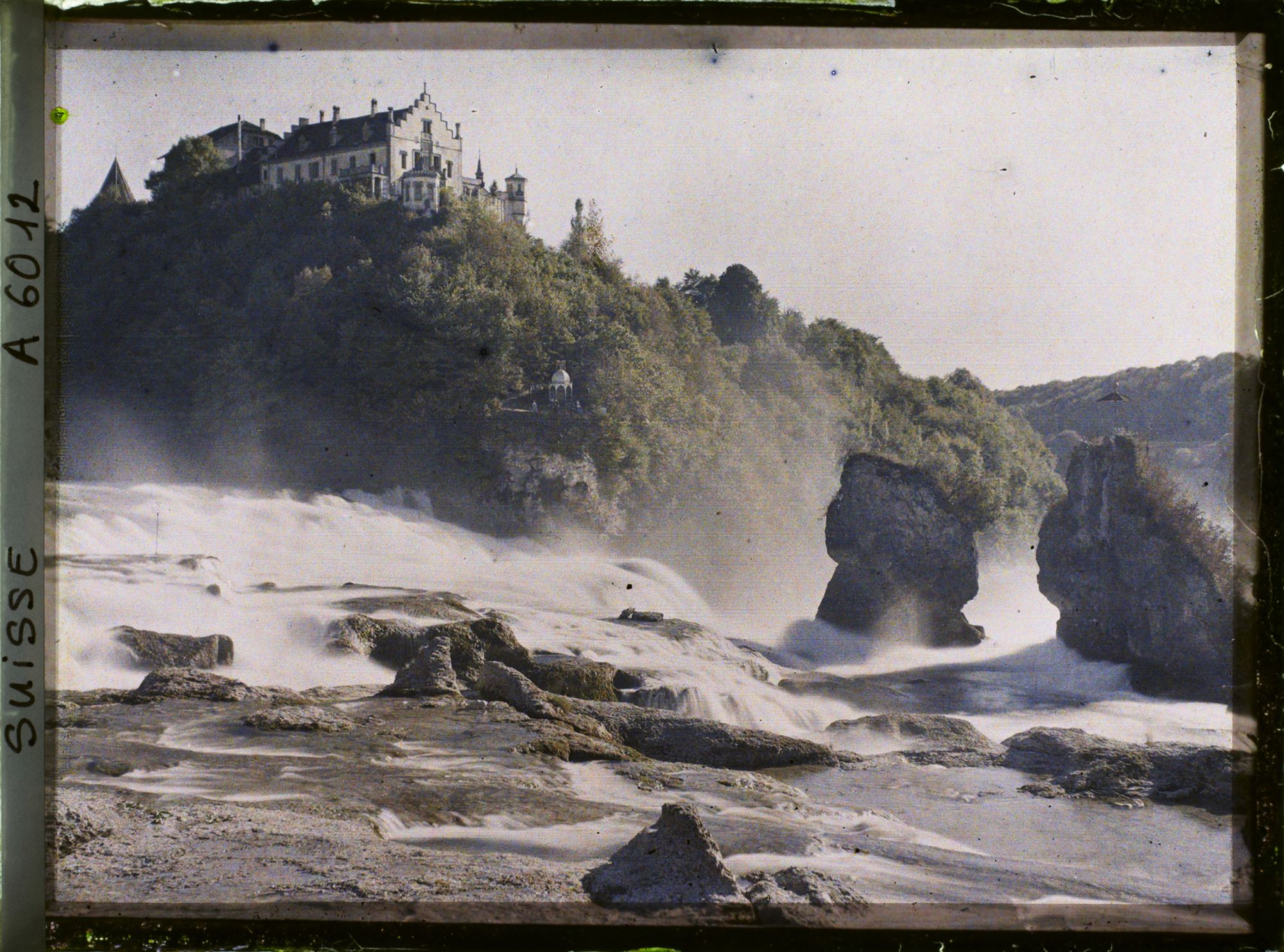 Image représentant Les chutes du Rhin et le château de Laufen