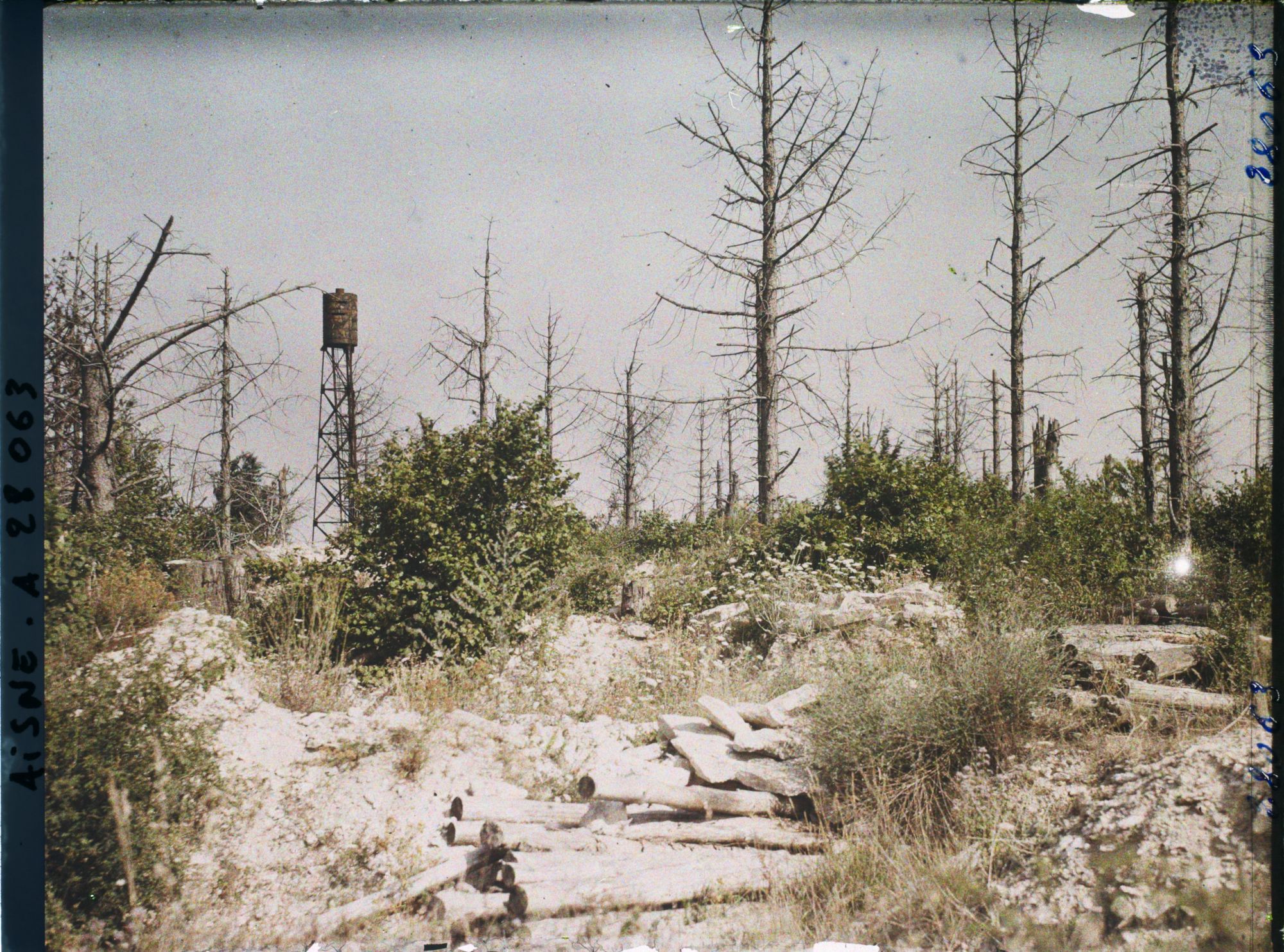 Image représentant France, Beaurieux, Emplacement du P.C. Eden, sur la hauteur en face, Craonne