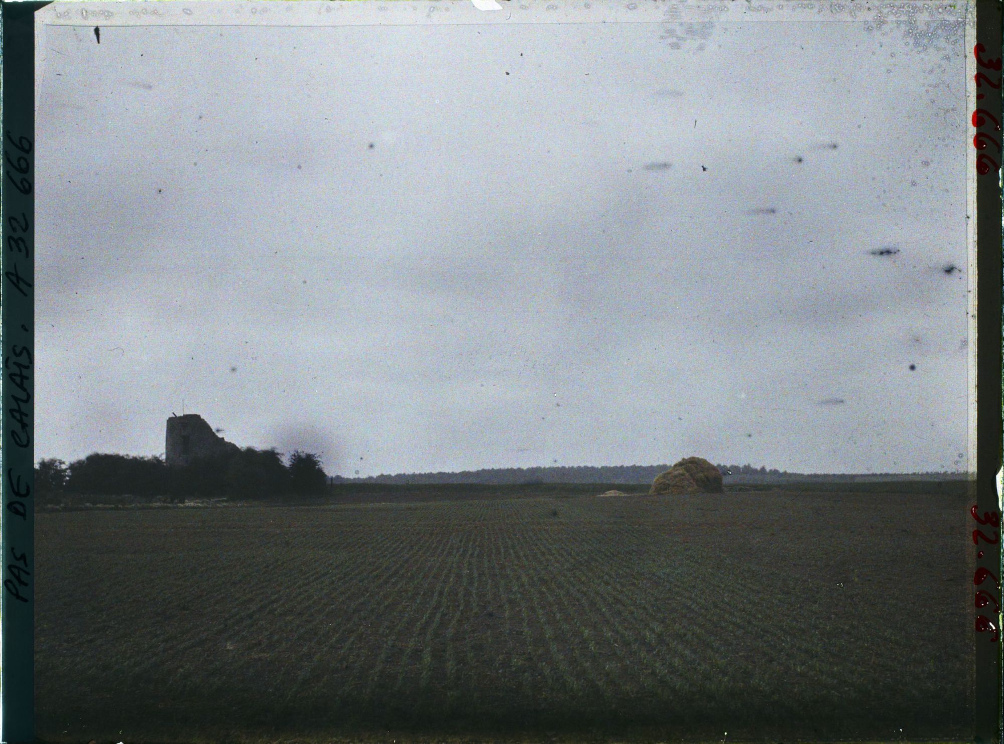 Image représentant France, Carency, Aspect du terrain autour du moulin Topart