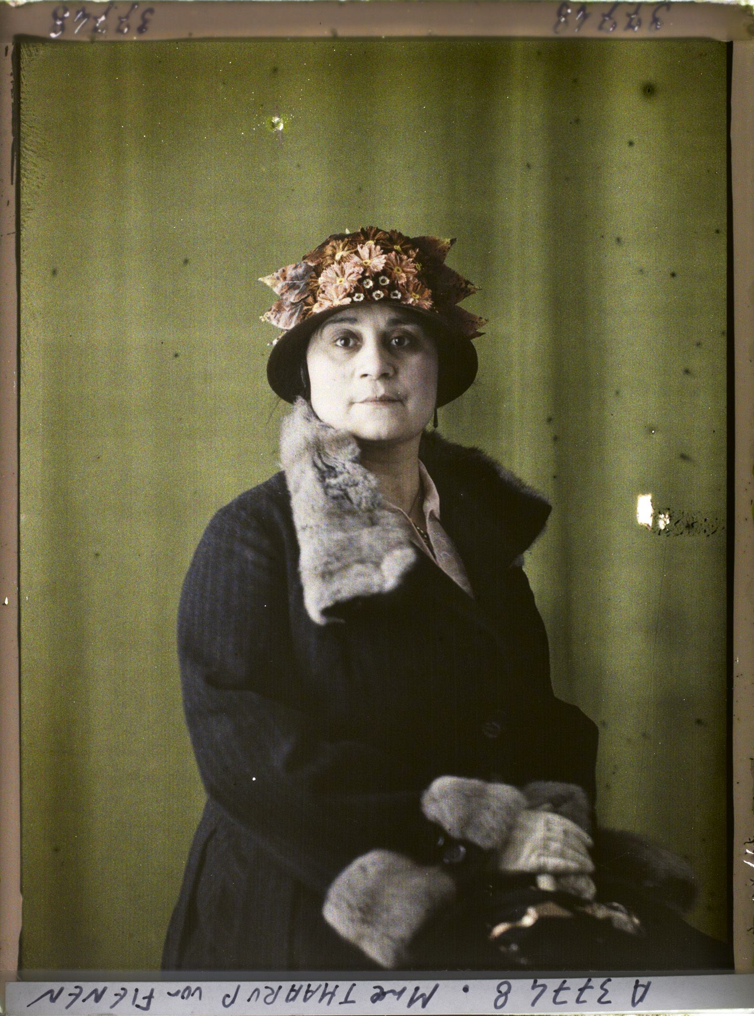 Image représentant https://musee-albert-kahn.s-museum.fr/home/NWQ2OTAwYzNmYjZlZTk1ZWQwODJmMjY4L2dlbmVyaWMtbm90aWNlLXRhYi9hdXRob3JpdHkvNjE3YTc5ZjVjZjhiODk2OGIzMzM3ZDIx/5d6900c3fb6ee95ed082f268/generic-notice-tab/authority/617a79ebcf8b8968b33378a8 Madame Thaarup van Thienen