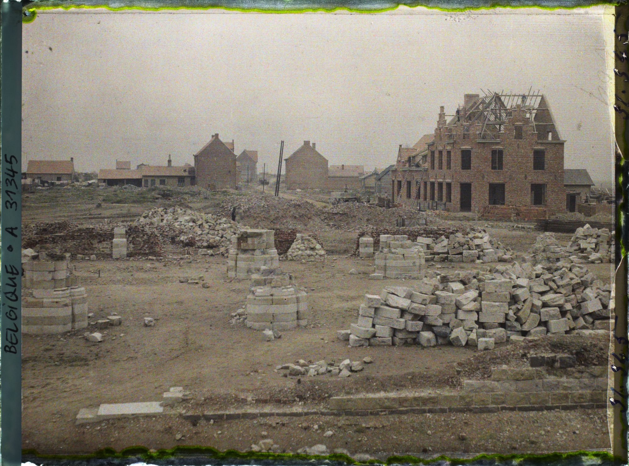 Image représentant Belgique, Passendacle, Centre du Village