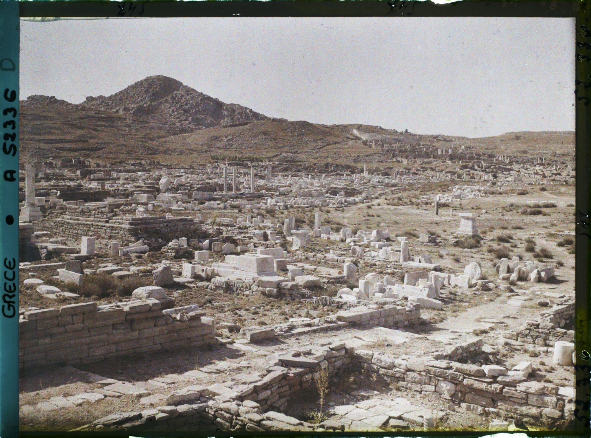 Image représentant Vue d'ensemble prise au bord de la Mer