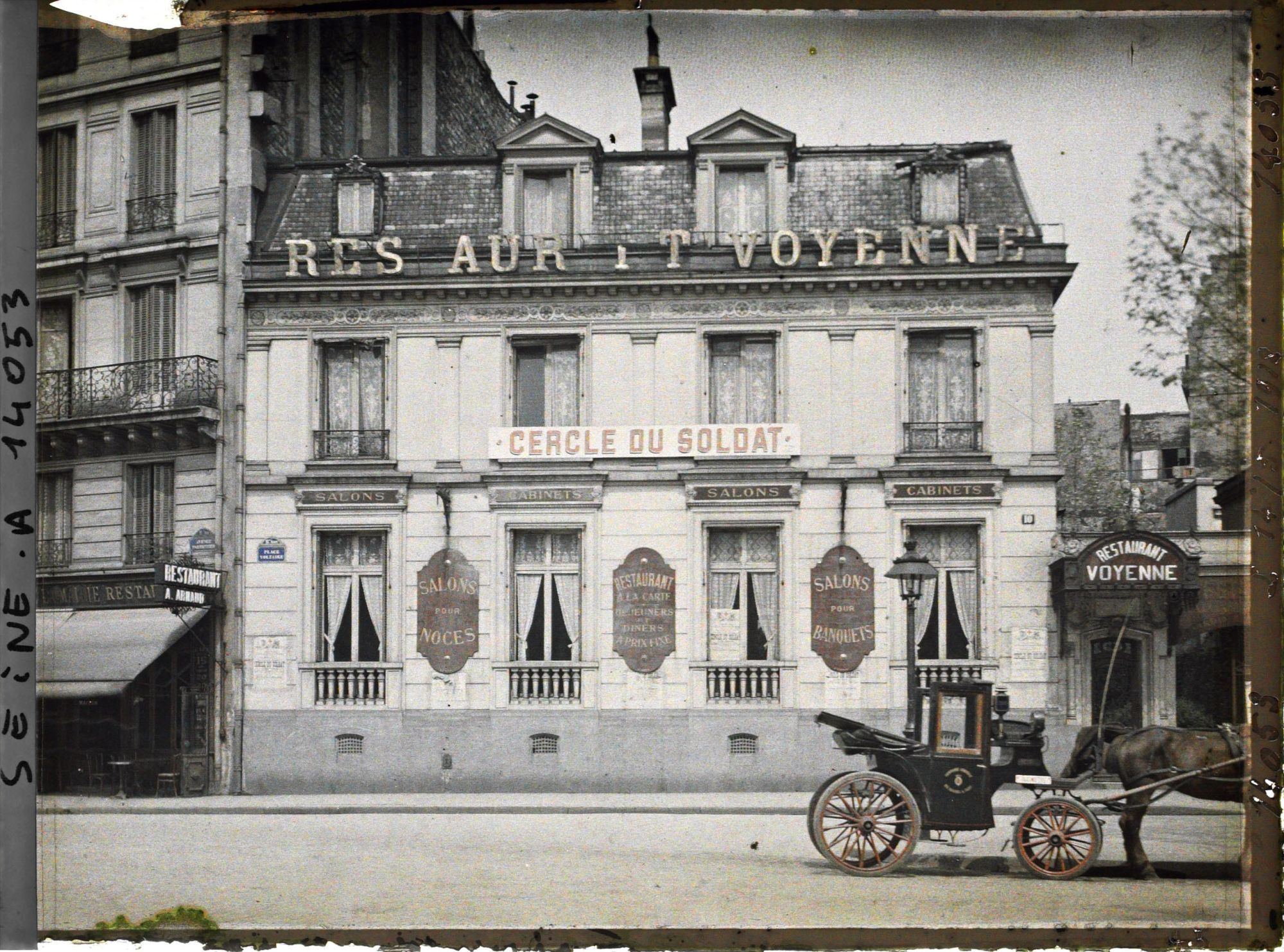 Image représentant Le Cercle du Soldat au restaurant Voyenne place Voltaire, actuelle place Léon-Blum