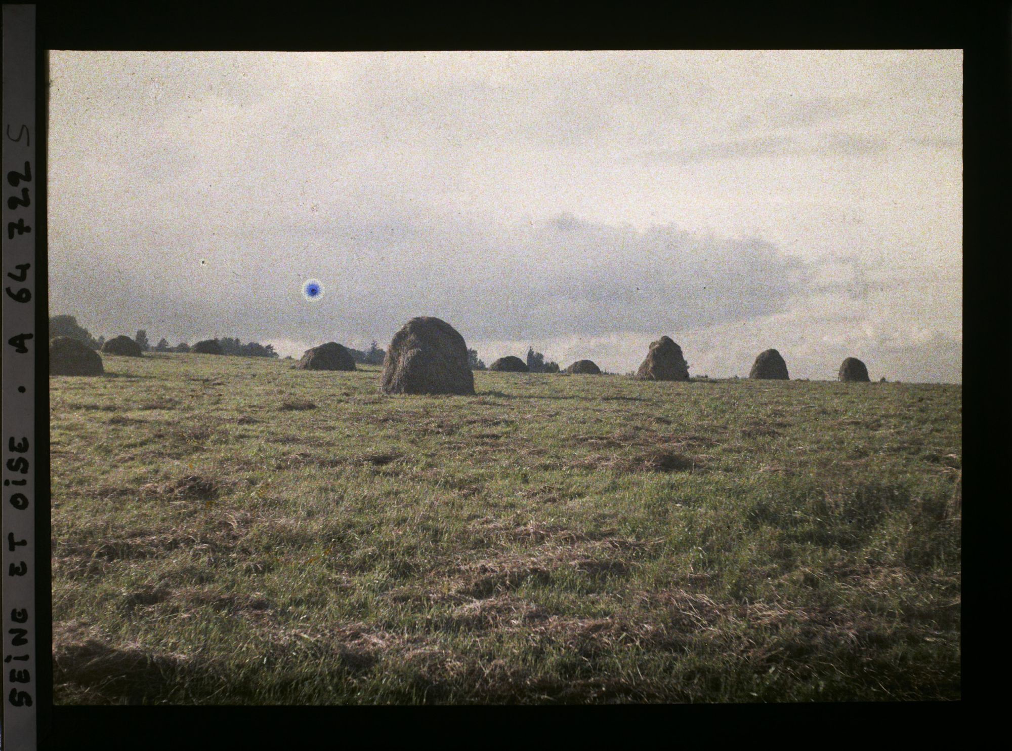 Image représentant Ile de France, Maffliers, Soir d'orage sur les champs