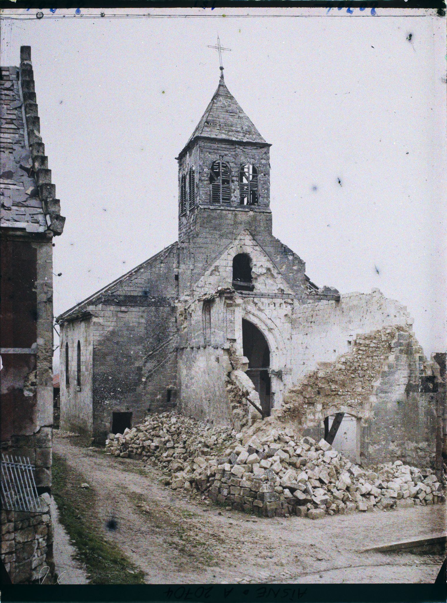 Image représentant France, Celles-s/Aisne, Façade de l'Eglise