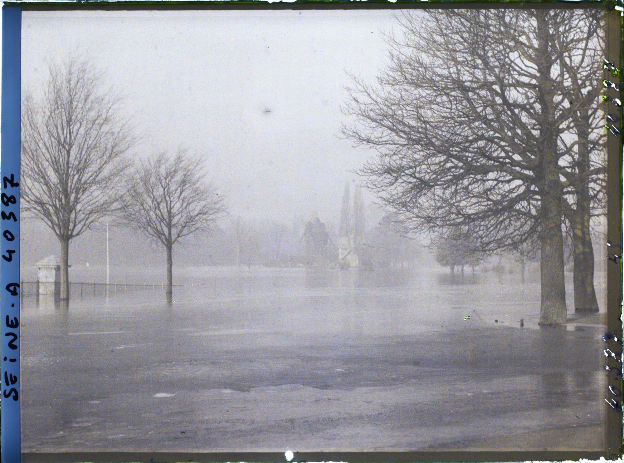 Image représentant Inondations au bois de Boulogne, le moulin de Longchamp