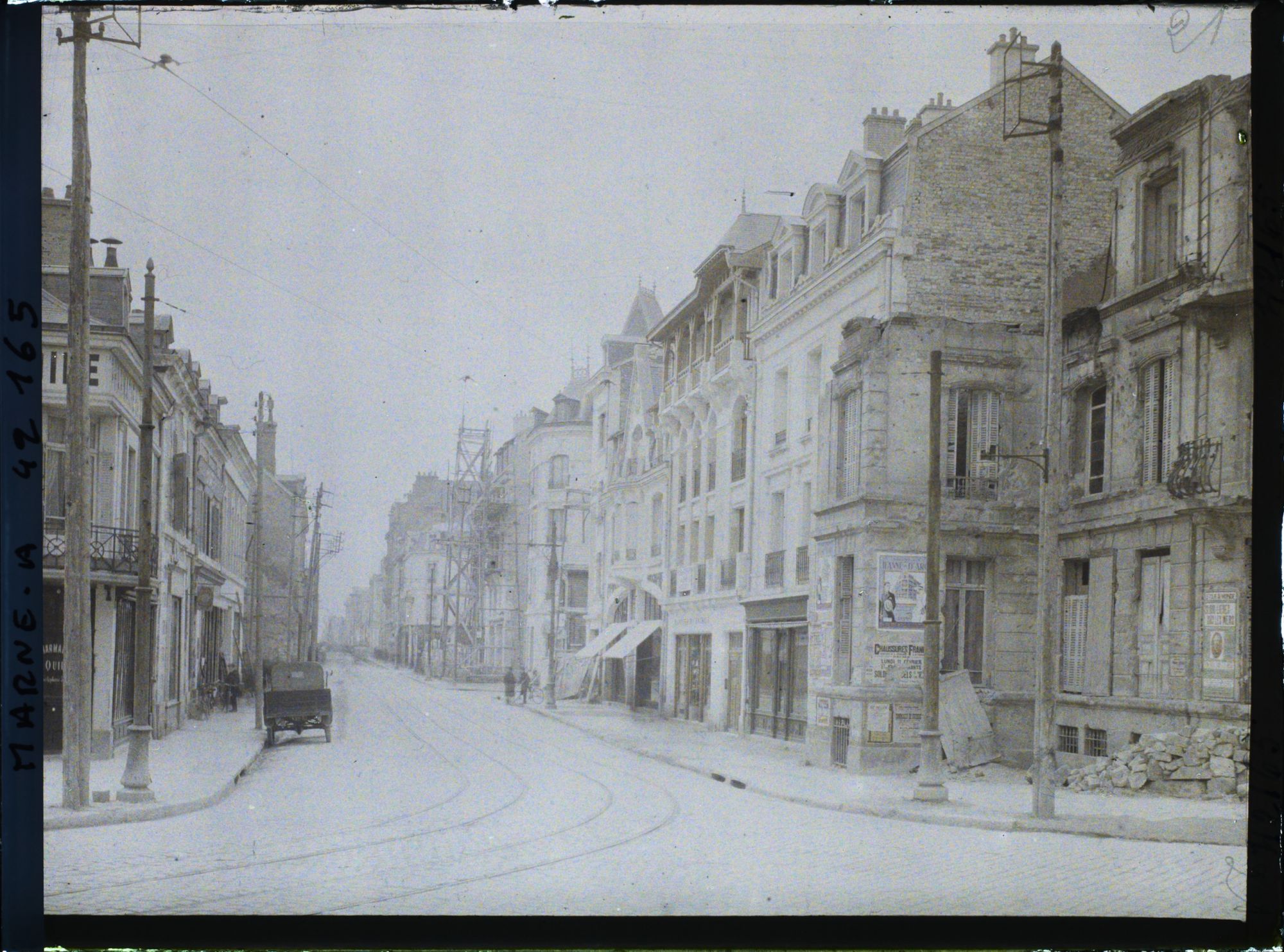 Image représentant France, Reims, La rue du faubourg Cérès