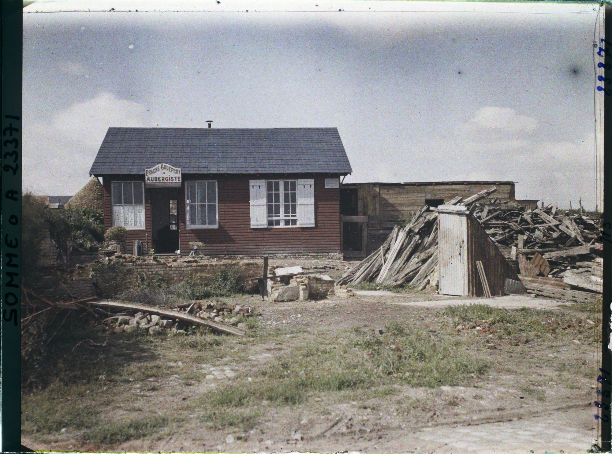 Image représentant France, Biaches, Une auberge