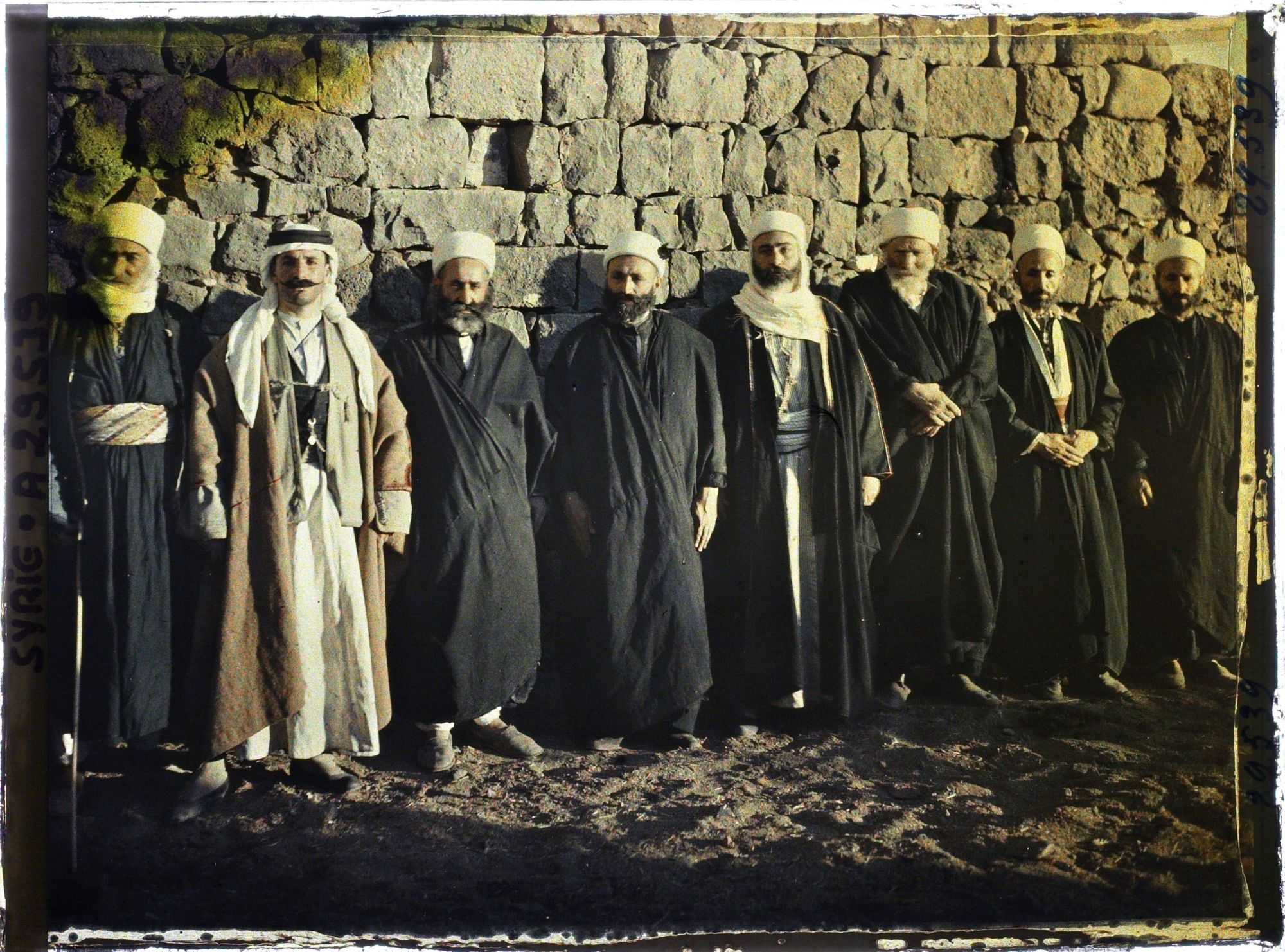 Image représentant Groupes de druzes en compagnie de Selim al Attrach