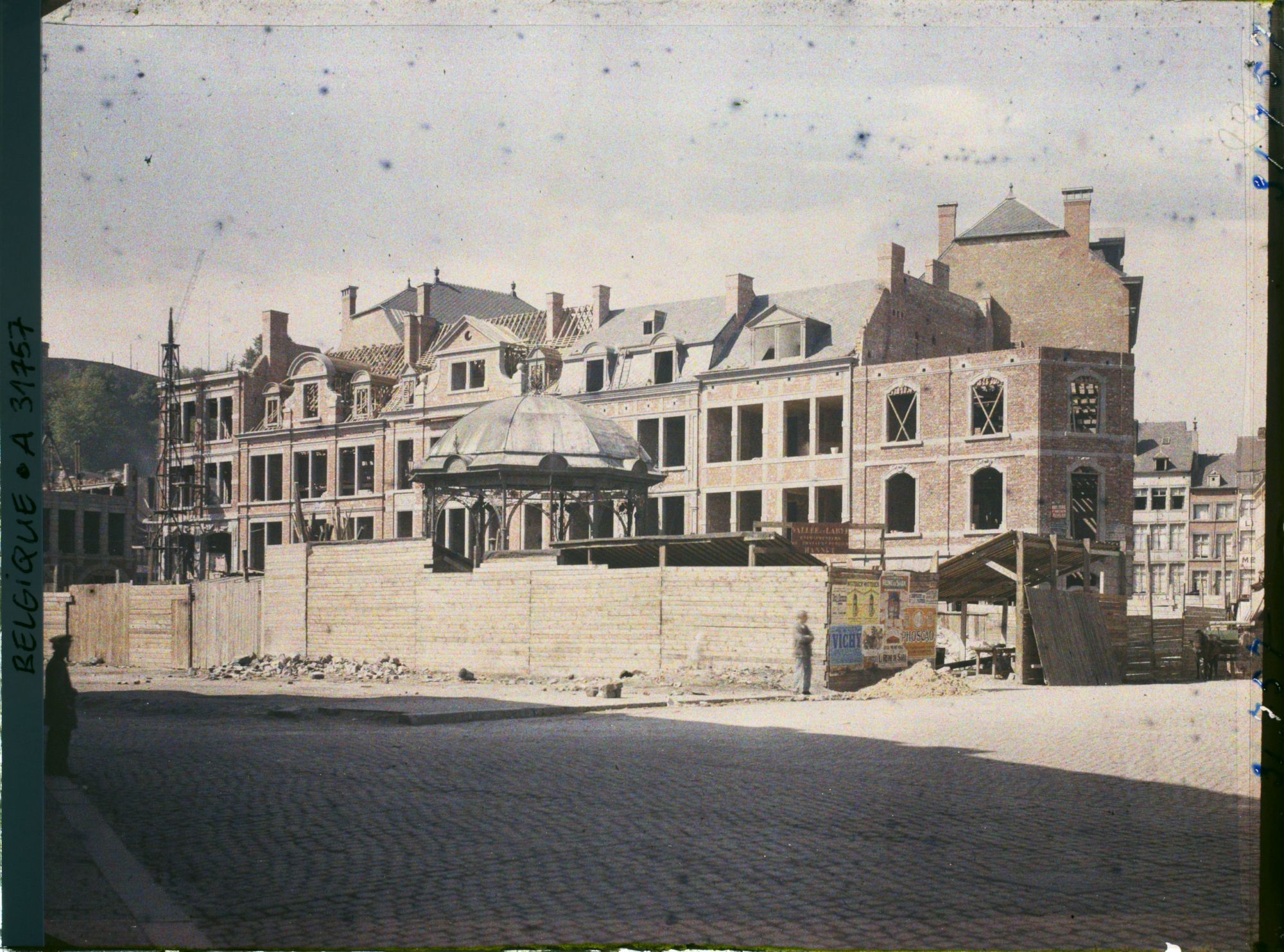 Image représentant Belgique, Namur, Reconstructions rue de la Monnaie