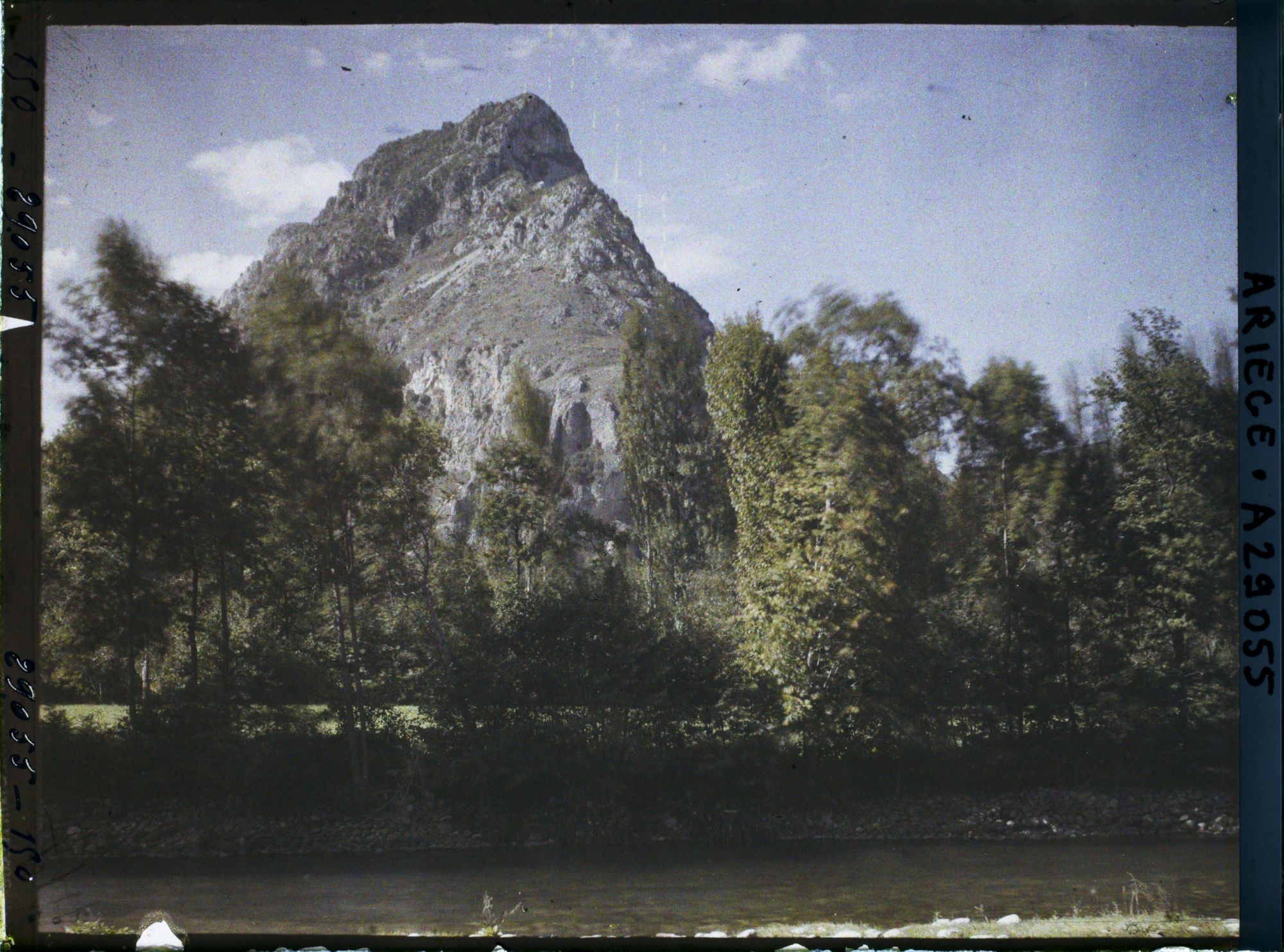 Image représentant Le Soudour vu des bords de l'Ariège