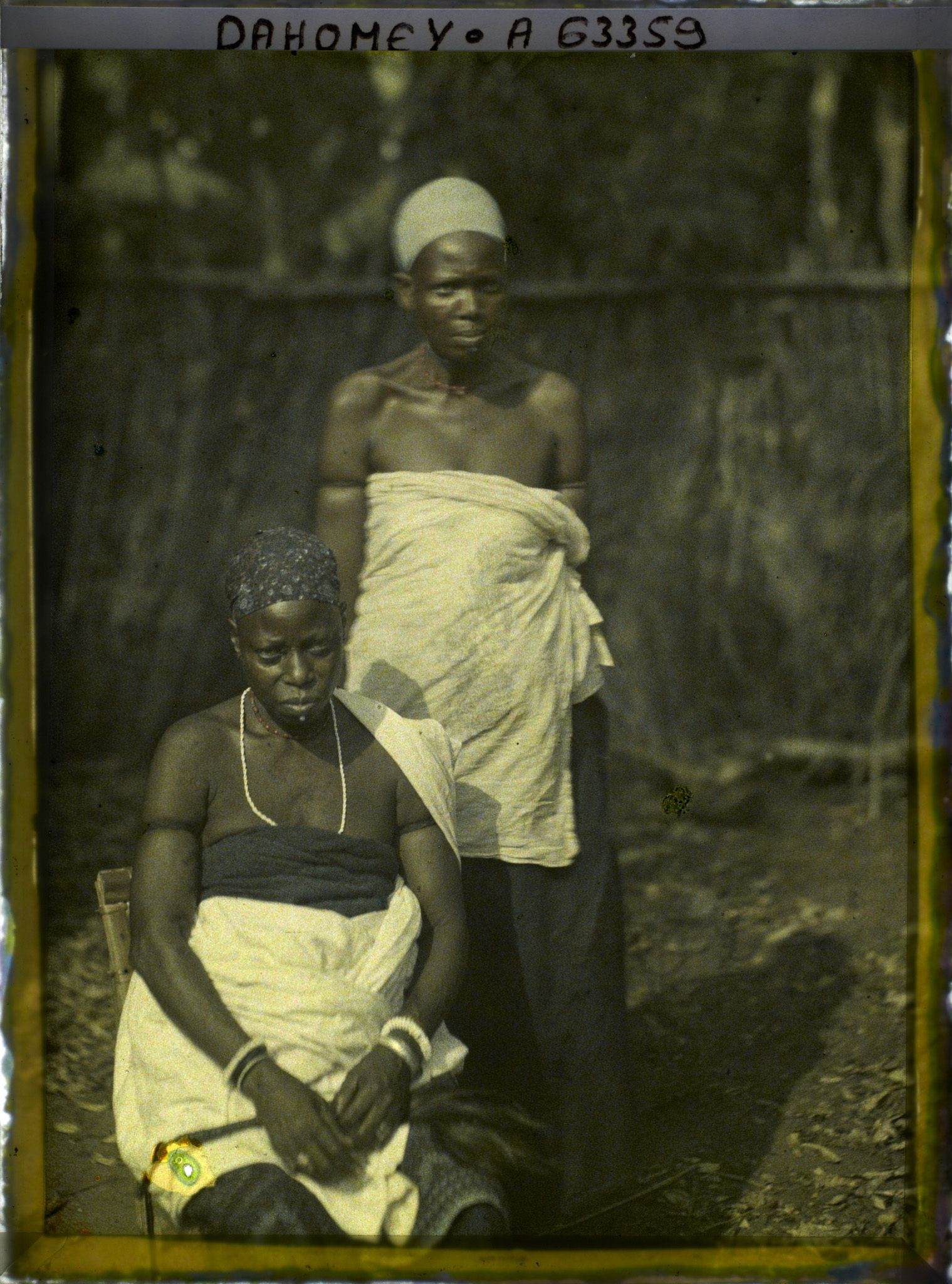 Image représentant Deux féticheuses de Doudoua