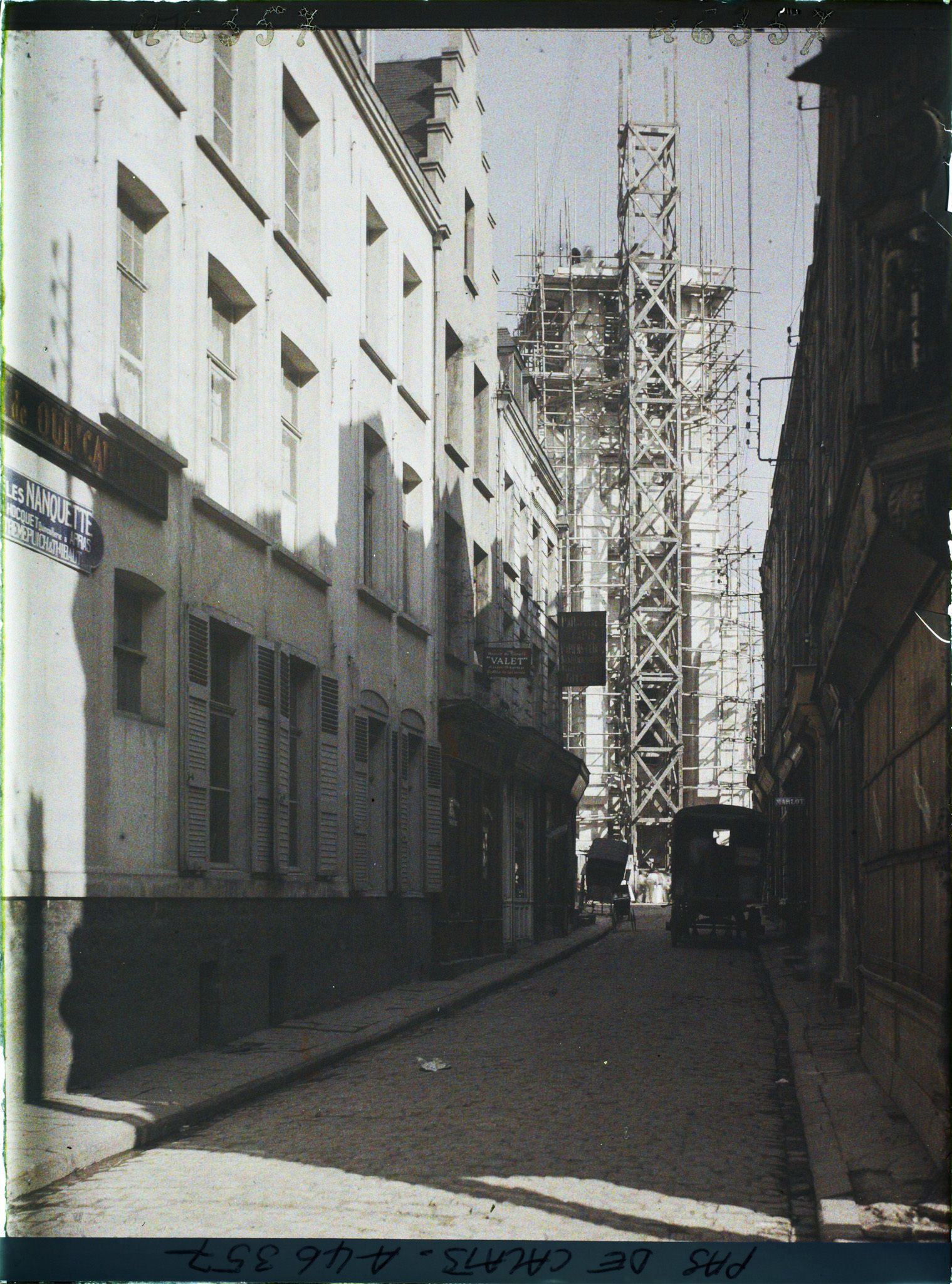 Image représentant France, Arras, Rue de la Housse et St J. B. en reconstruction