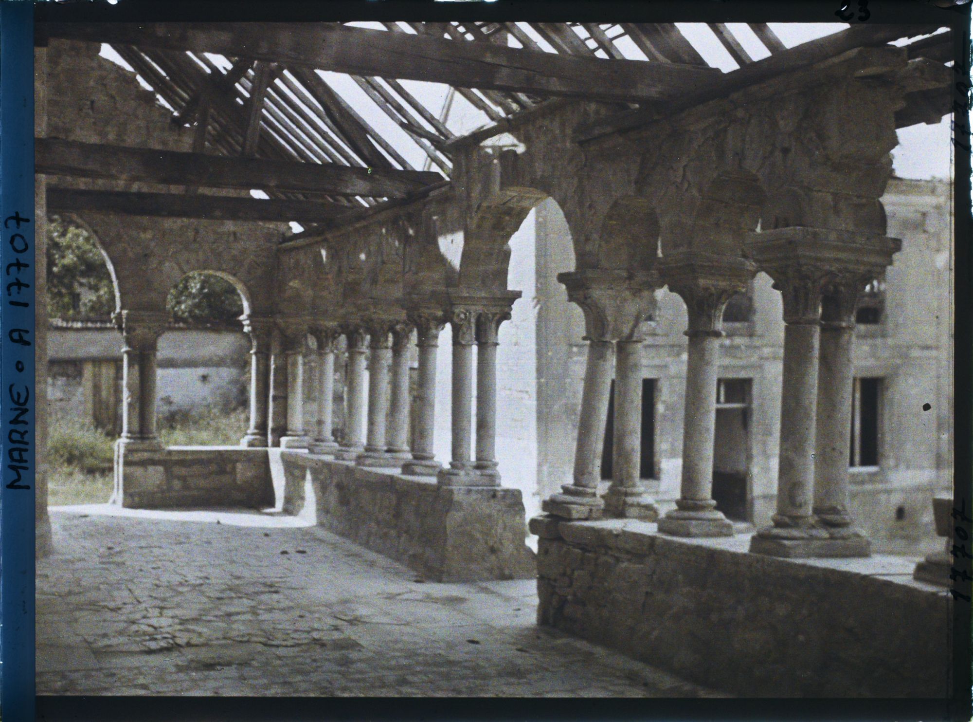 Image représentant Hermonville, Le Cloître de l'Eglise