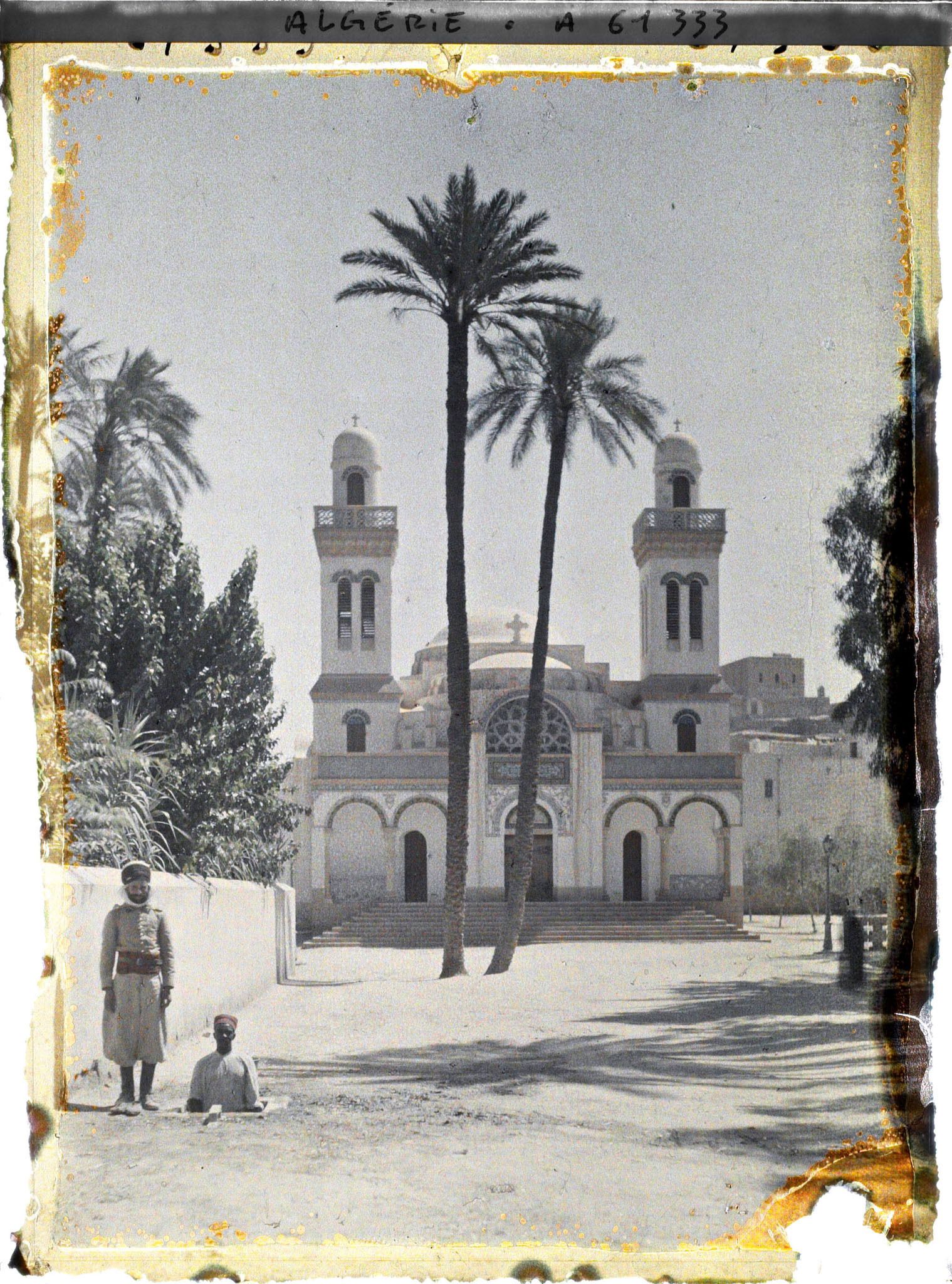 Image représentant Vue vers l'église