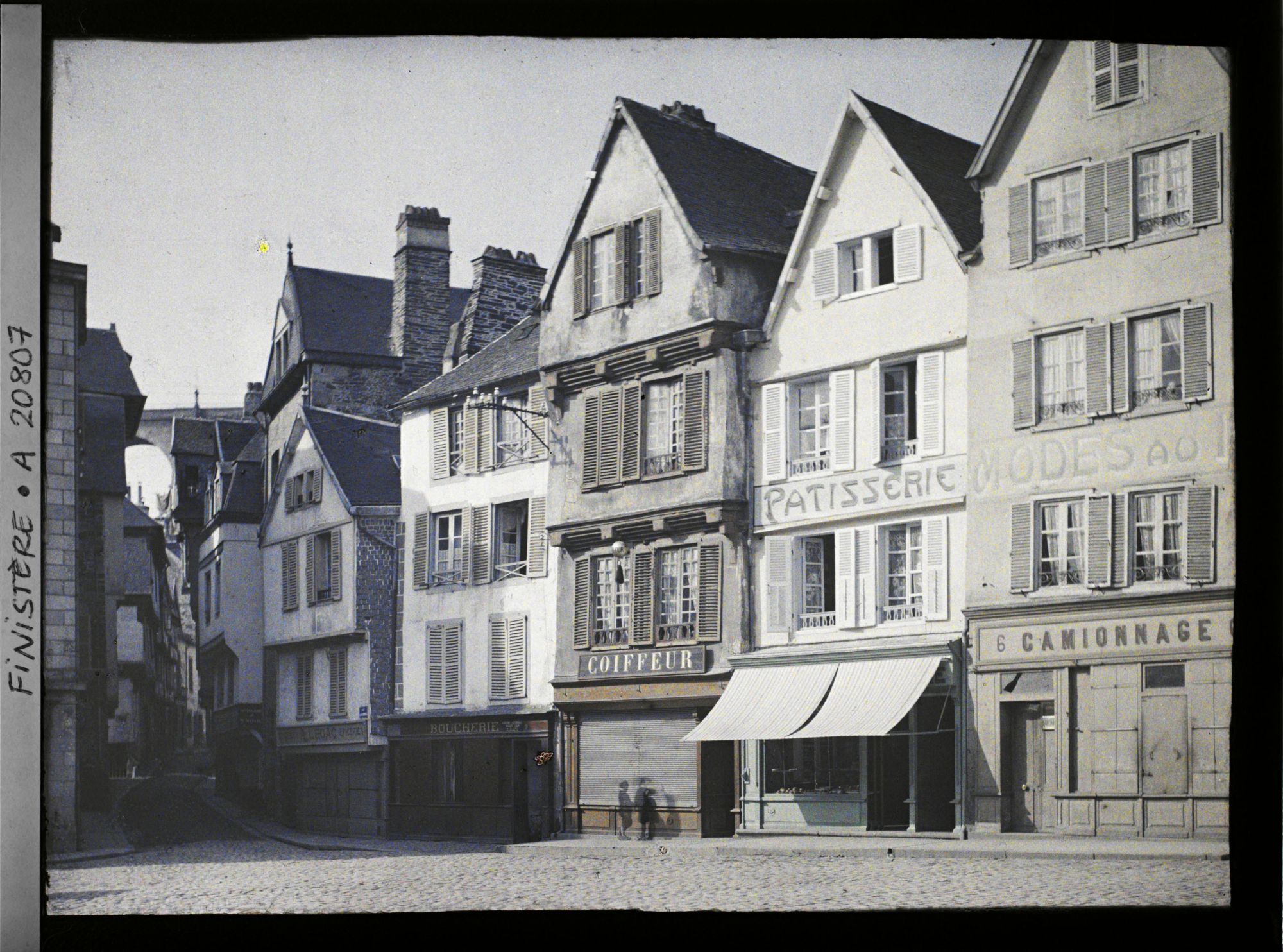 Image représentant La place des Viarmes vers la rue Ange-de-Guernisac