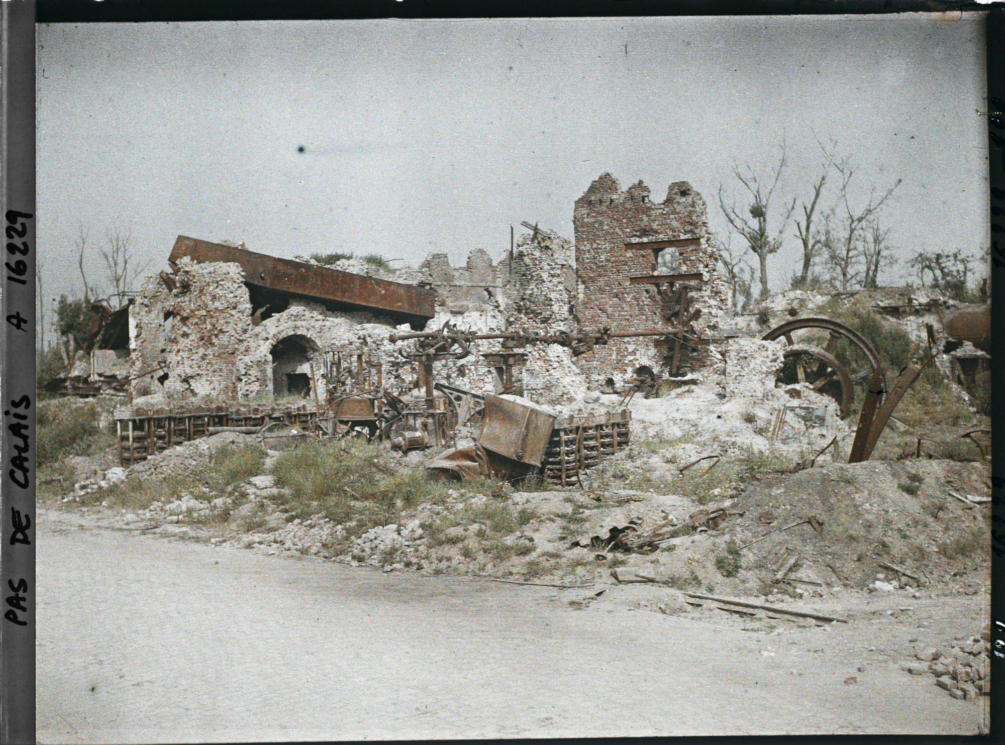 Image représentant France, Blangy, Ruines de l'Usine sur la route de Douai