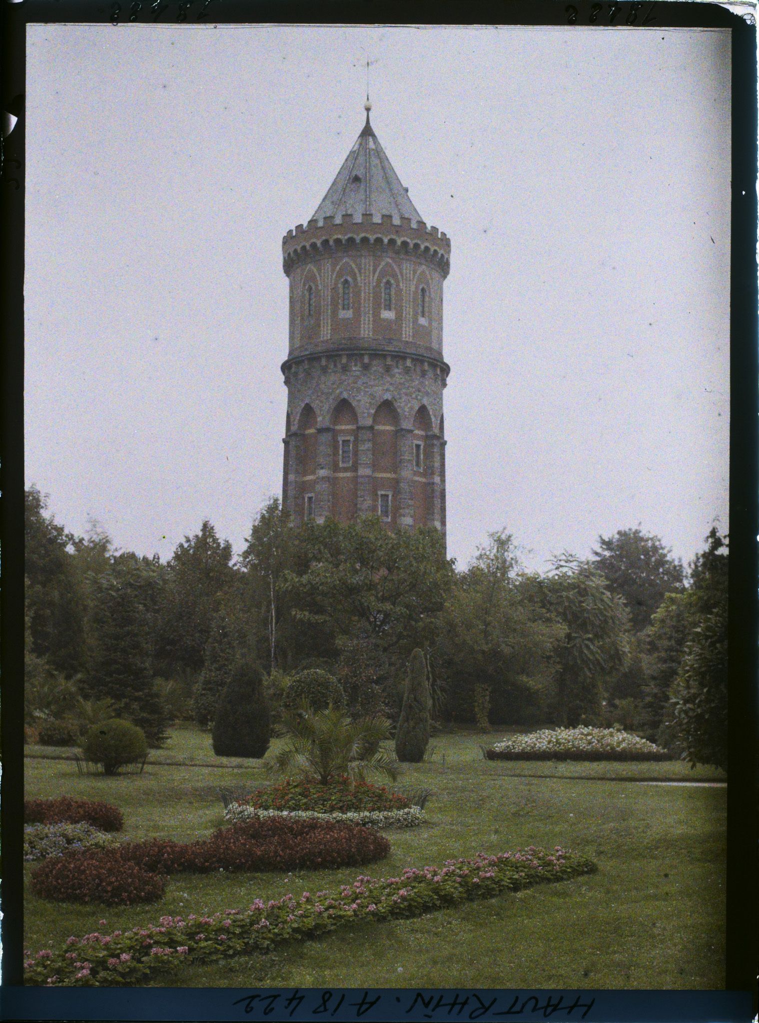 Image représentant France, Colmar, Les Jardins et la Tour du Château d'Eau
