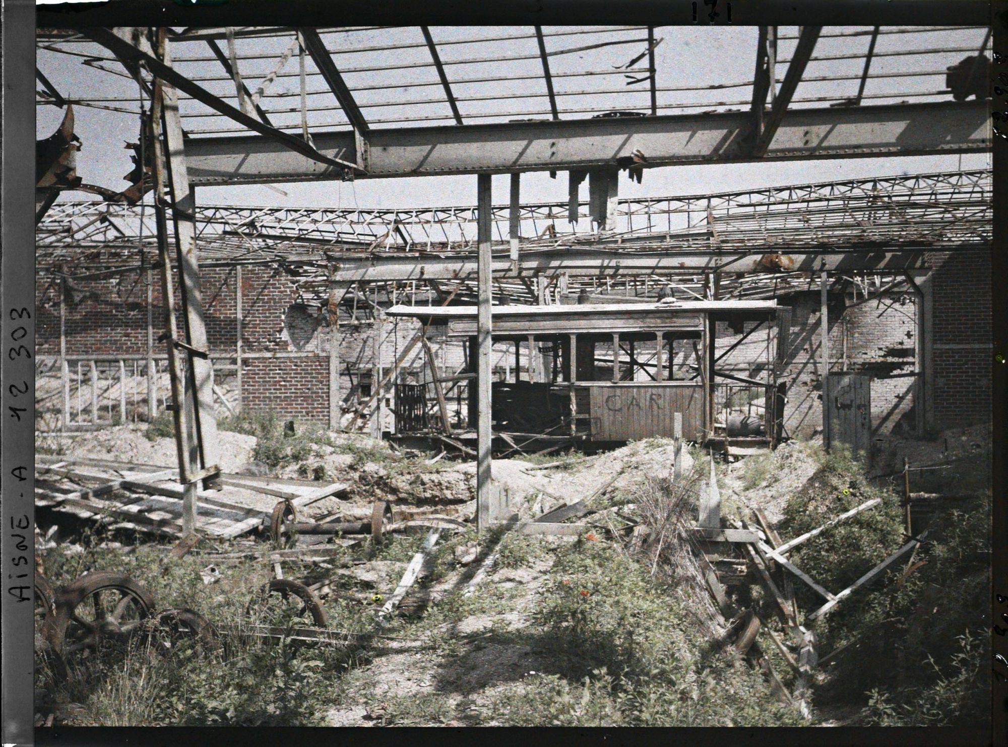 Image représentant Dépôt des chemins de fer et tramways de l'Aisne en ruine