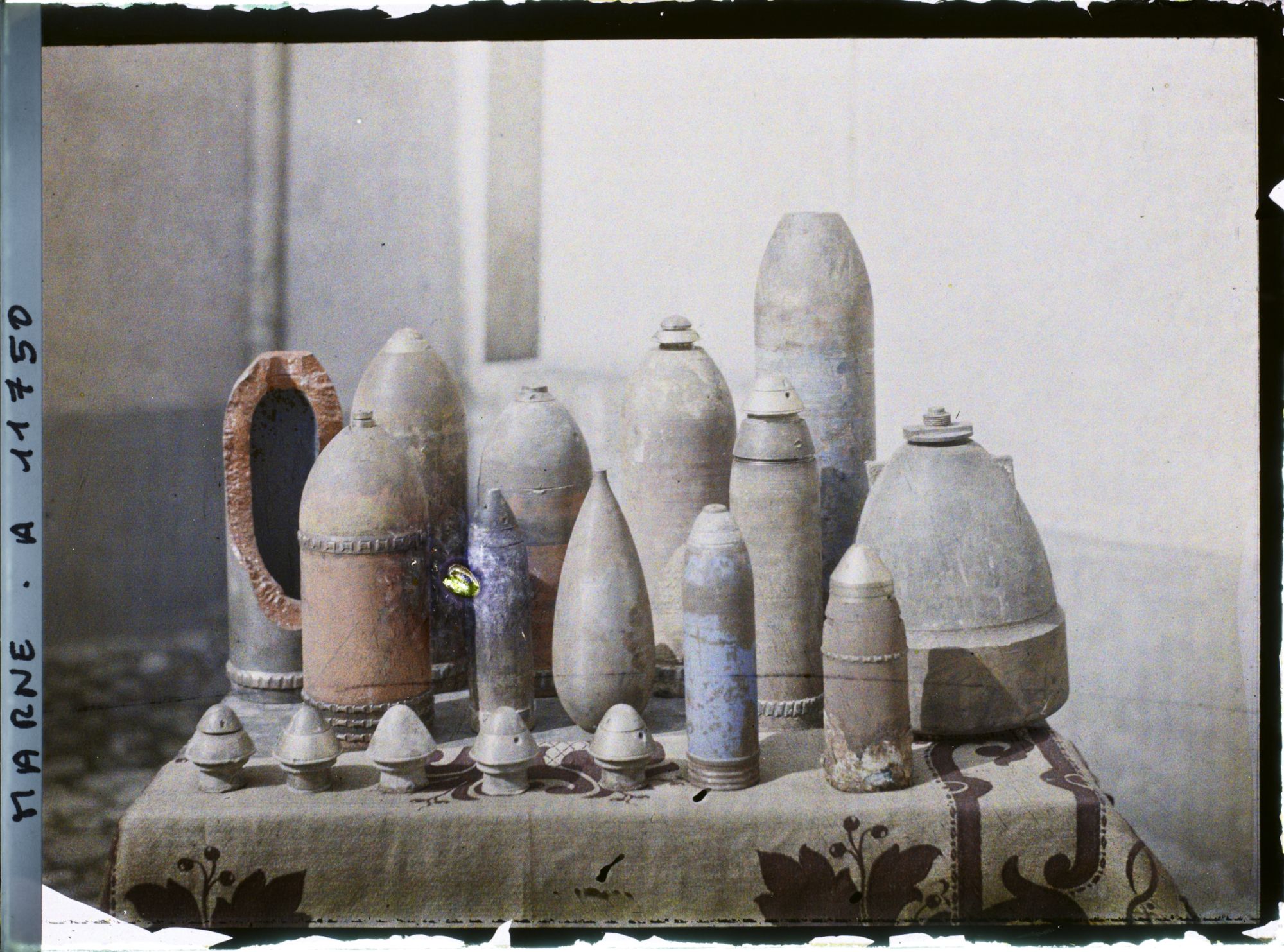 Image représentant France, Reims, Collection d'Obus Allemands qui n'ont pas éclaté