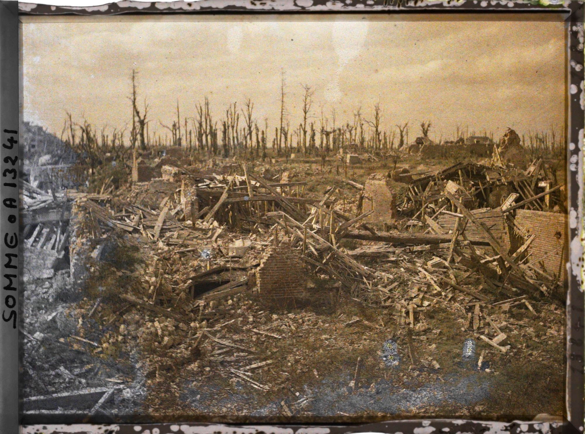 Image représentant France, Chaulnes, Ensemble de la Ville