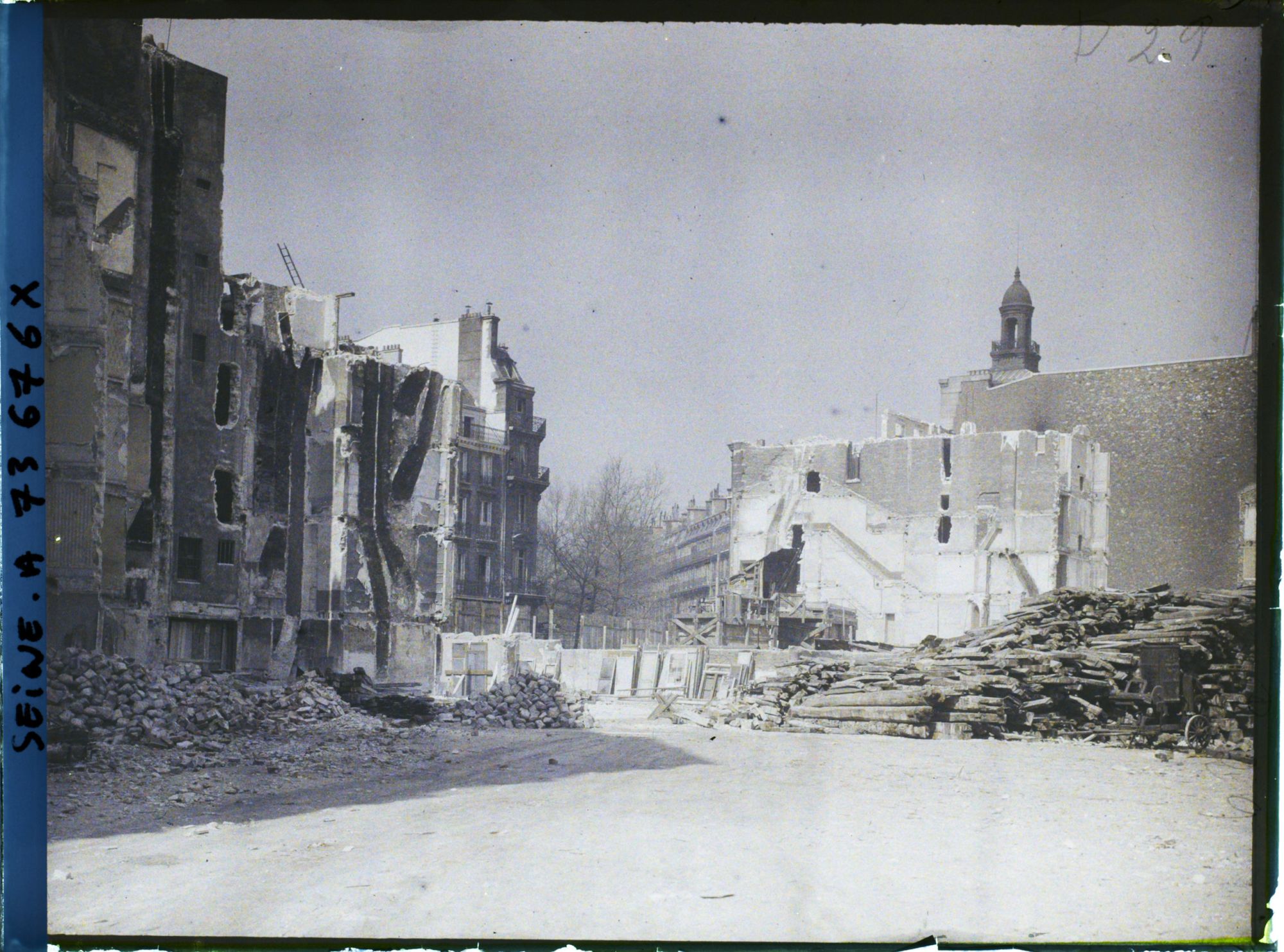 Image représentant Travaux pour le prolongement du boulevard Haussmann, à l'angle de la rue Taitbout