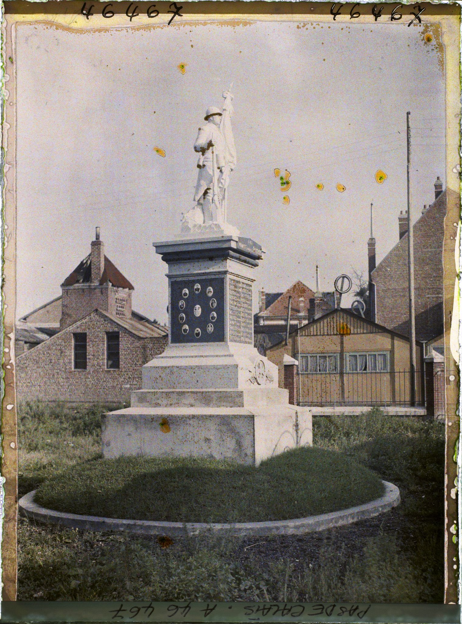 Image représentant France, Arras Ste Catherine, Monumt aux Morts