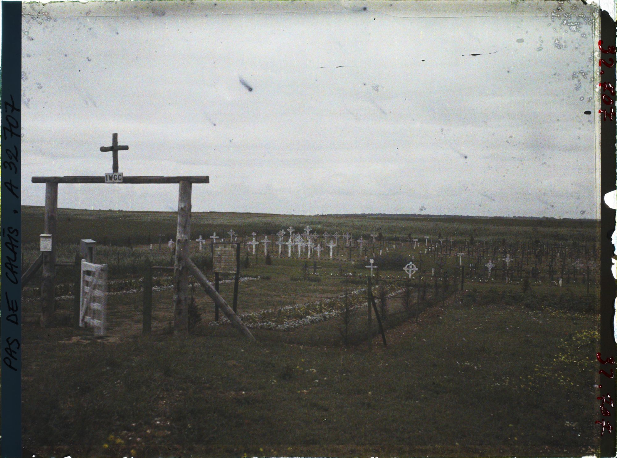 Image représentant France, Souchez, Cimetière anglais du Cabaret Rouge
