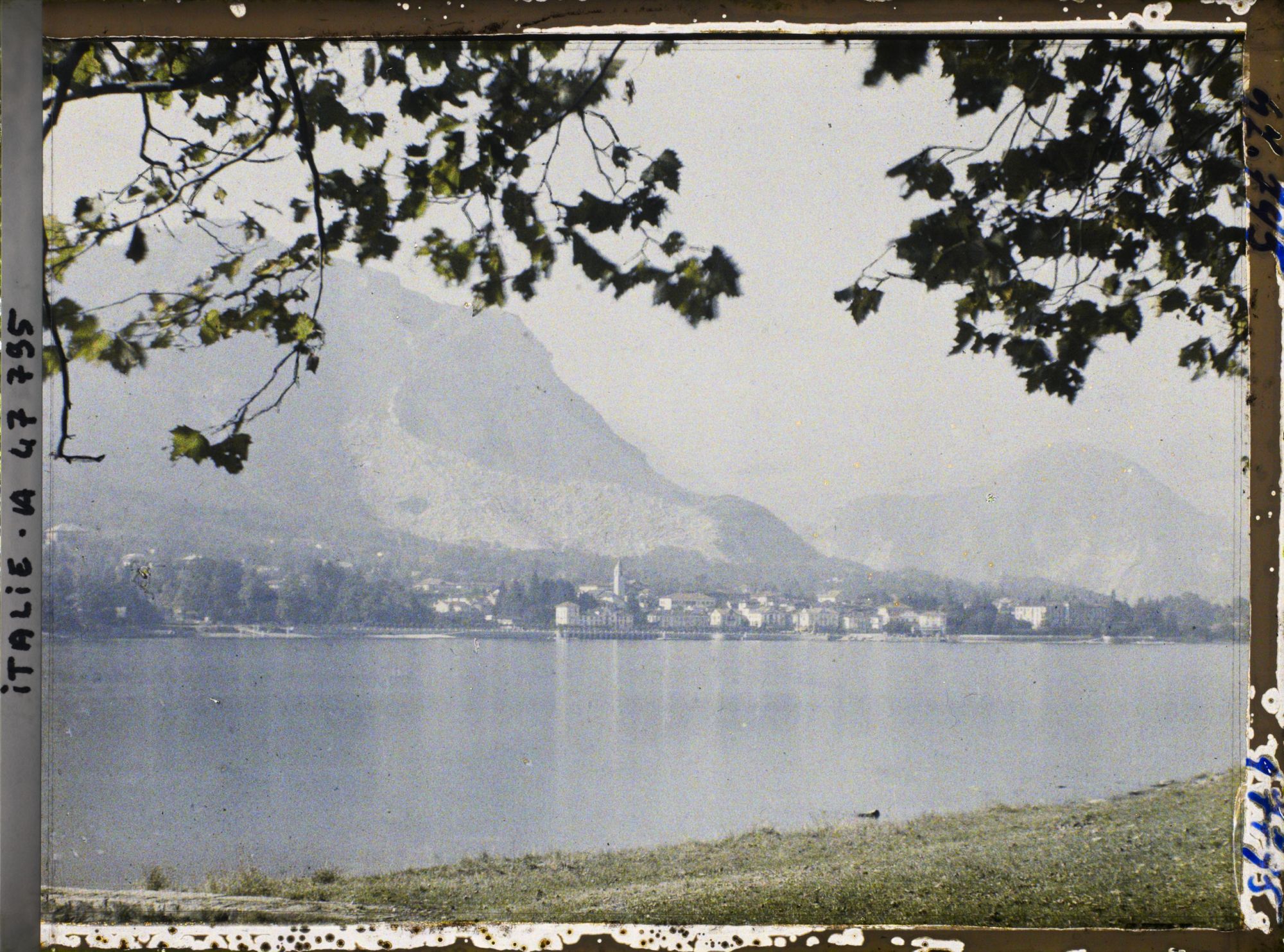 Image représentant Panorama sur le lac Majeur et vue sur Baveno depuis l'île des Pêcheurs (isola dei Pescatori)
