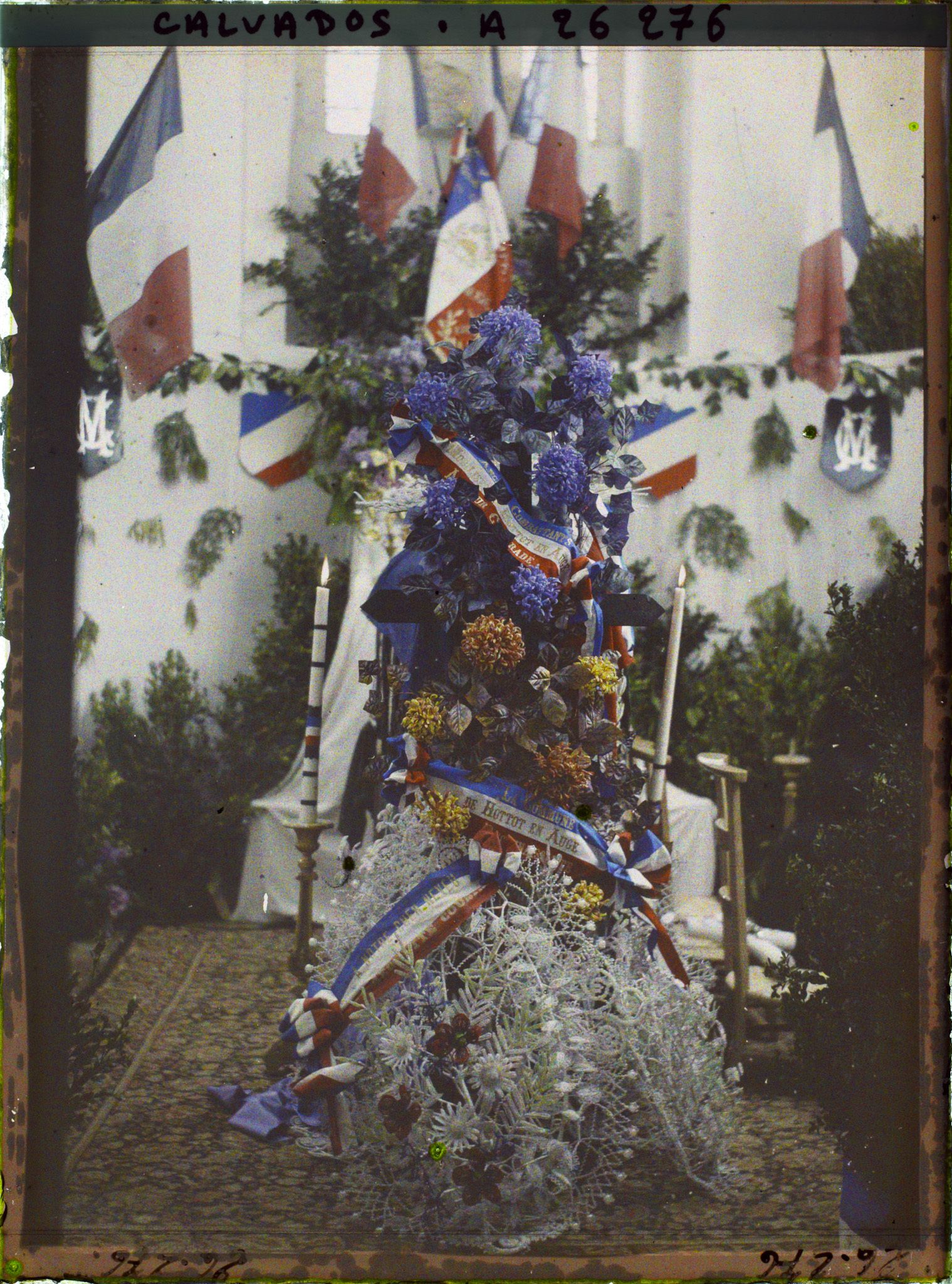 Image représentant Corps d'un soldat revenant du front, exposé dans l'église du village