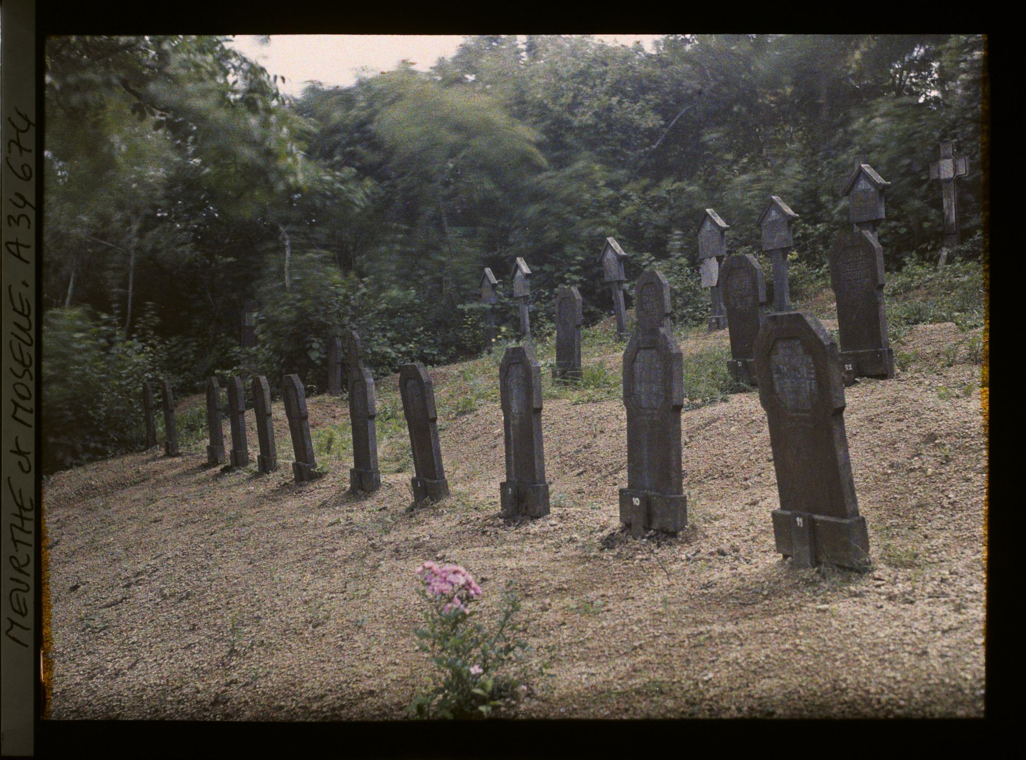 Image représentant France, Bouillonville, Le Cimetière Allemand autre aspect