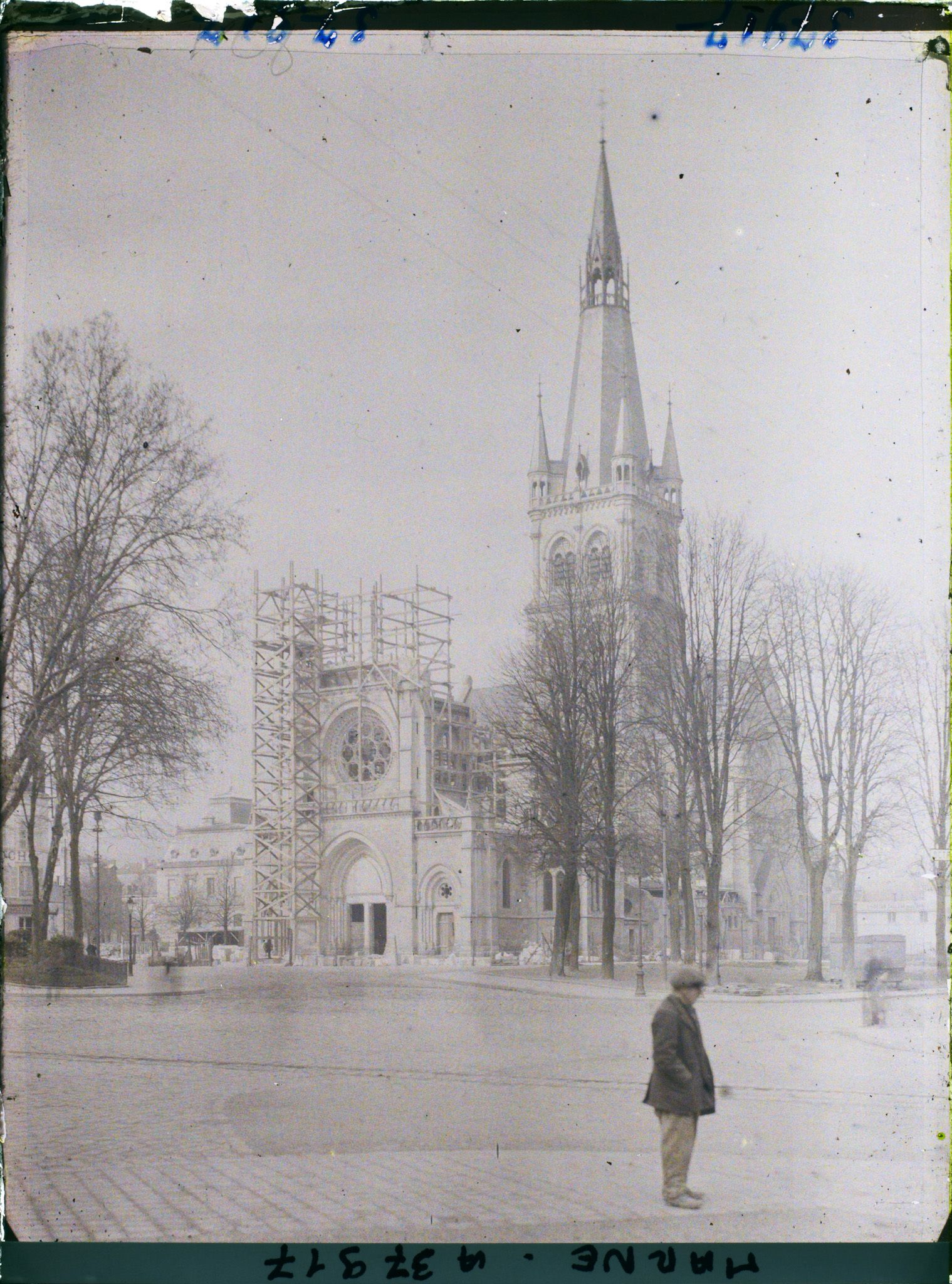 Image représentant France, Epernay, Eglise Notre Dame en reconstruction