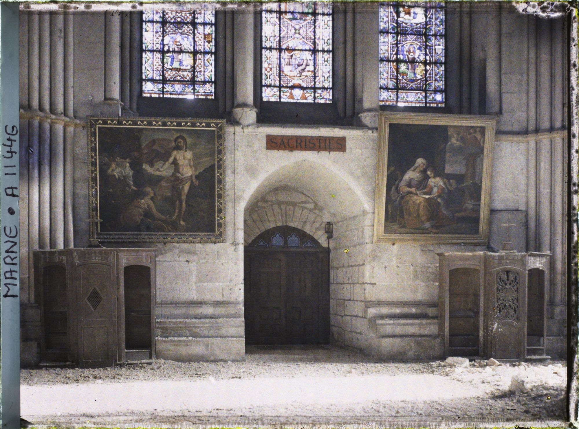 Image représentant Entrée de la sacristie