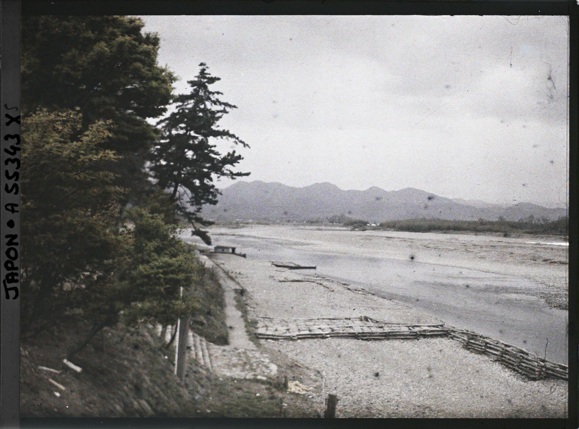 Image représentant Paysage de la rivière Hozu en aval du village d'Arashiyama