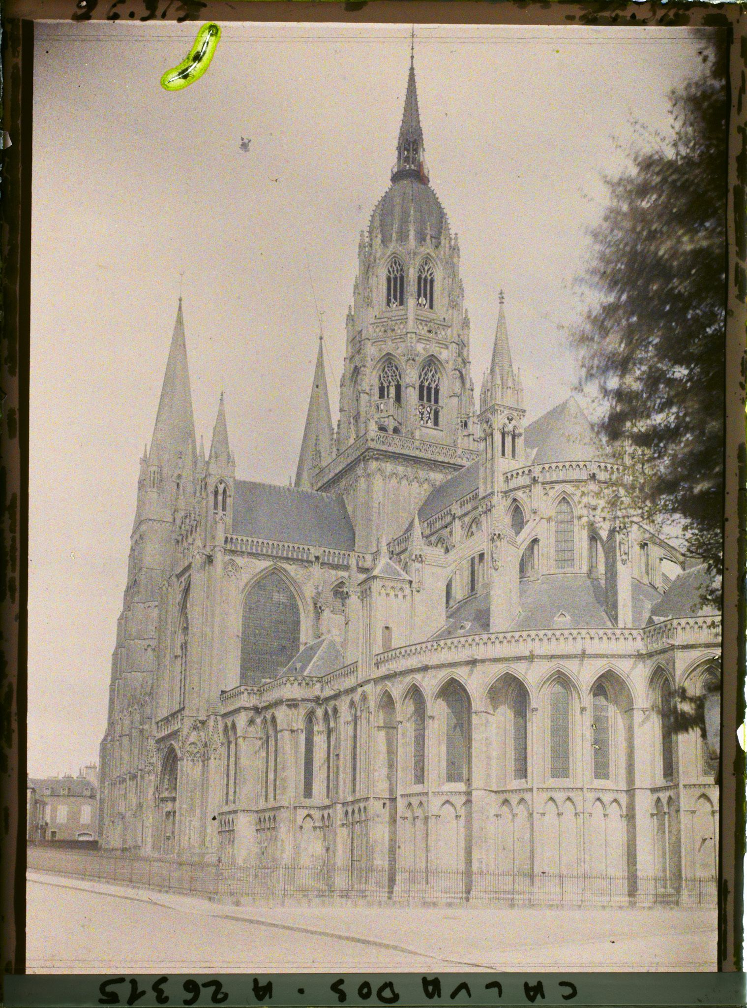 Image représentant La cathédrale Notre-Dame de Bayeux