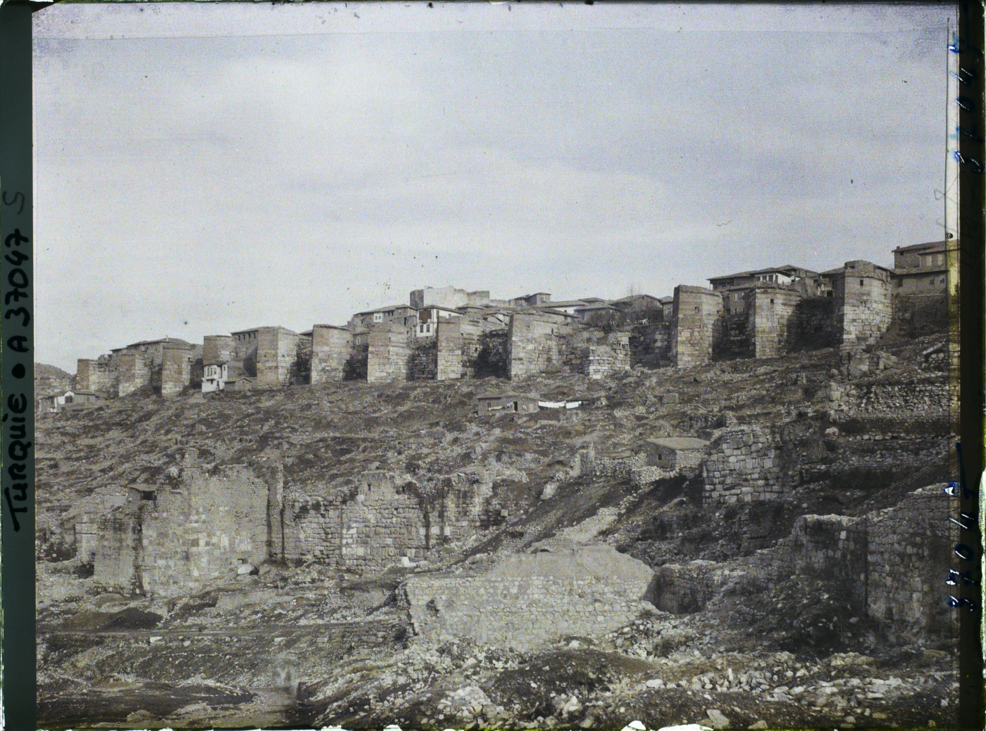 Image représentant Turquie, Angora, Enceinte Sud de la Ville haute
