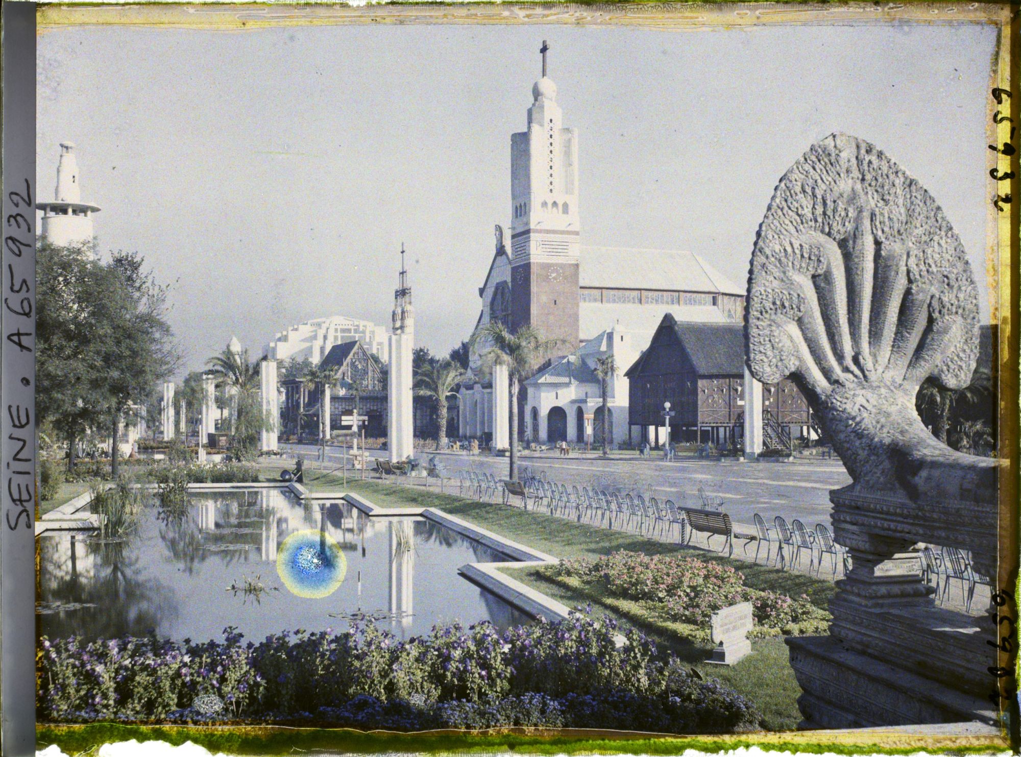 Image représentant L'Exposition Coloniale Internationale de 1931, la Grande Avenue des Colonies Françaises