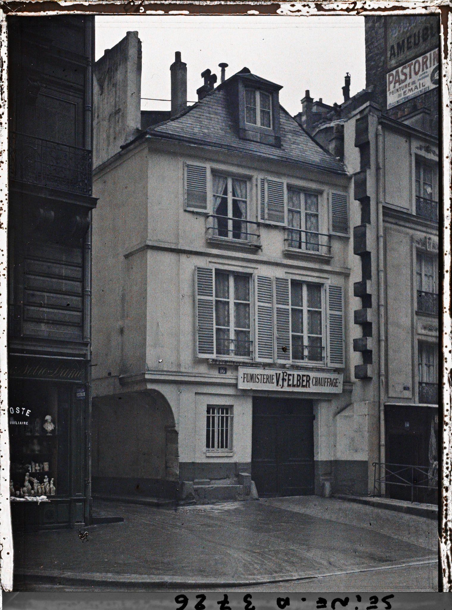 Image représentant Ancienne maison de chanoine rue du Cloître-Notre-Dame