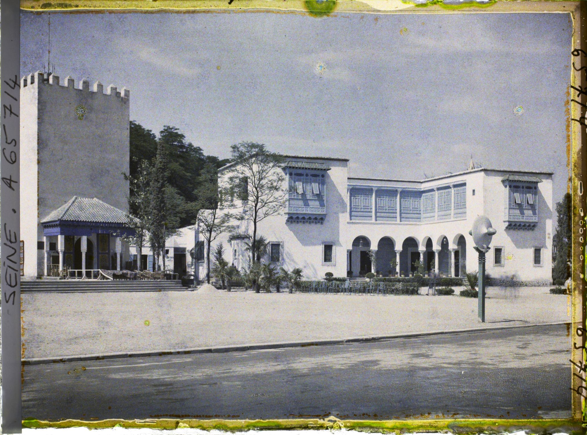 Image représentant L'Exposition Coloniale Internationale de 1931, le pavillon de la Tunisie