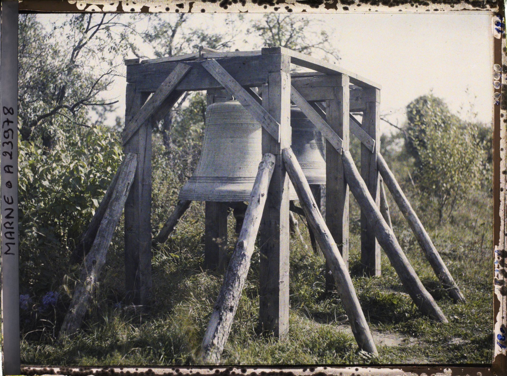 Image représentant France, Virginy, Les Cloches