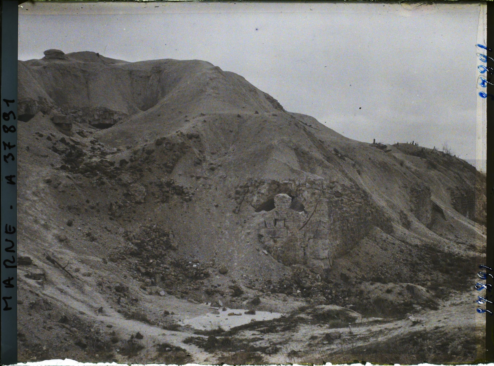 Image représentant France, La Pompelle, Fort de la Pompelle face Ouest