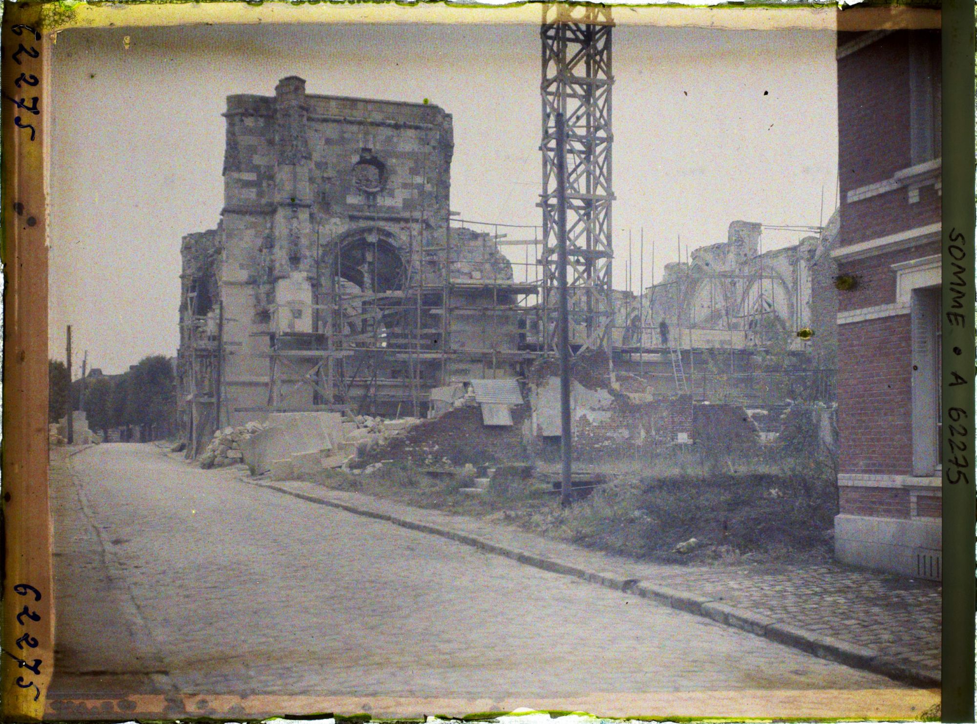 Image représentant Somme, Montdidier, Reconstruction de l'Abbaye