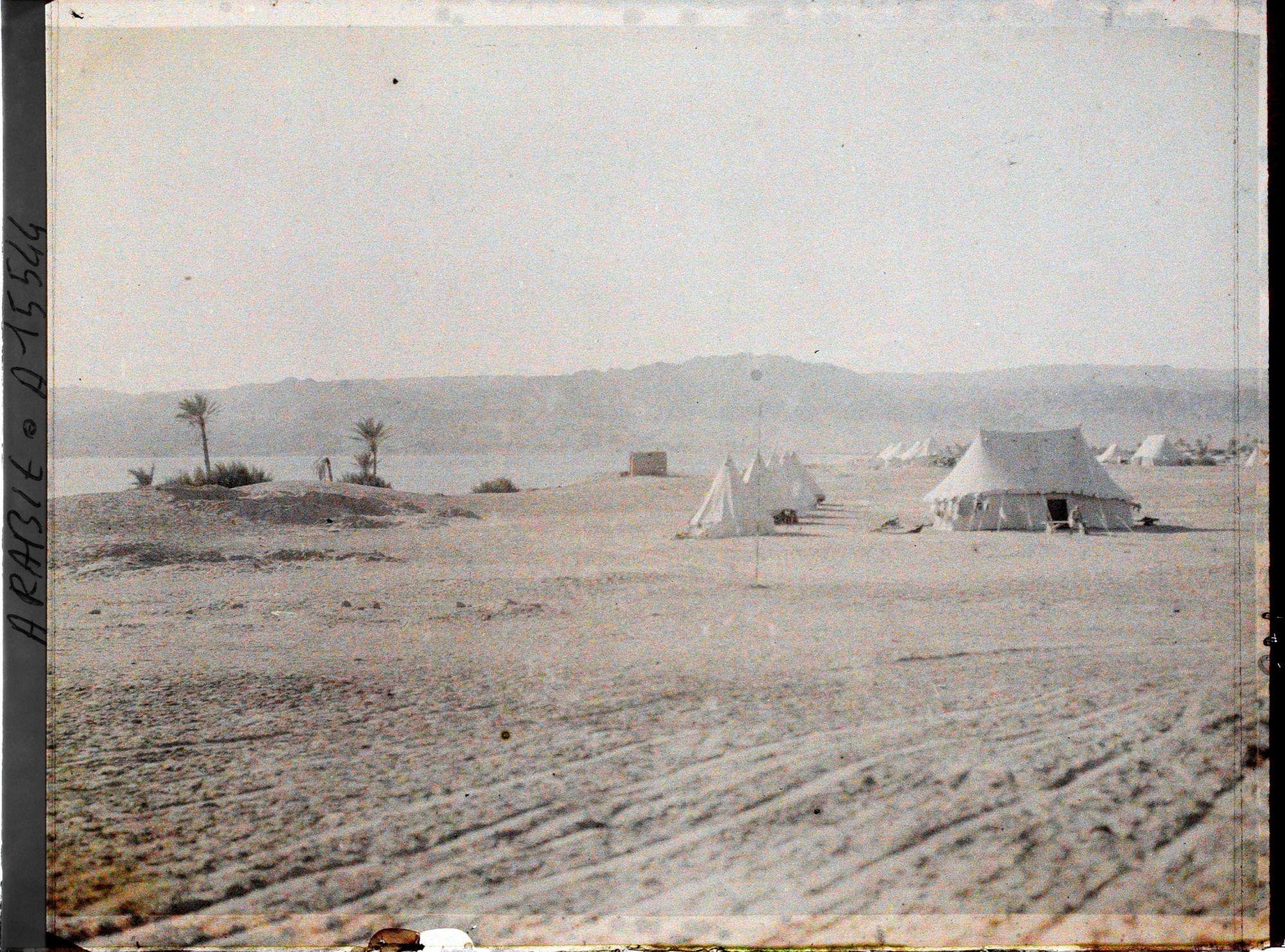 Image représentant Le camp britannique au bord du golfe d'Aqaba