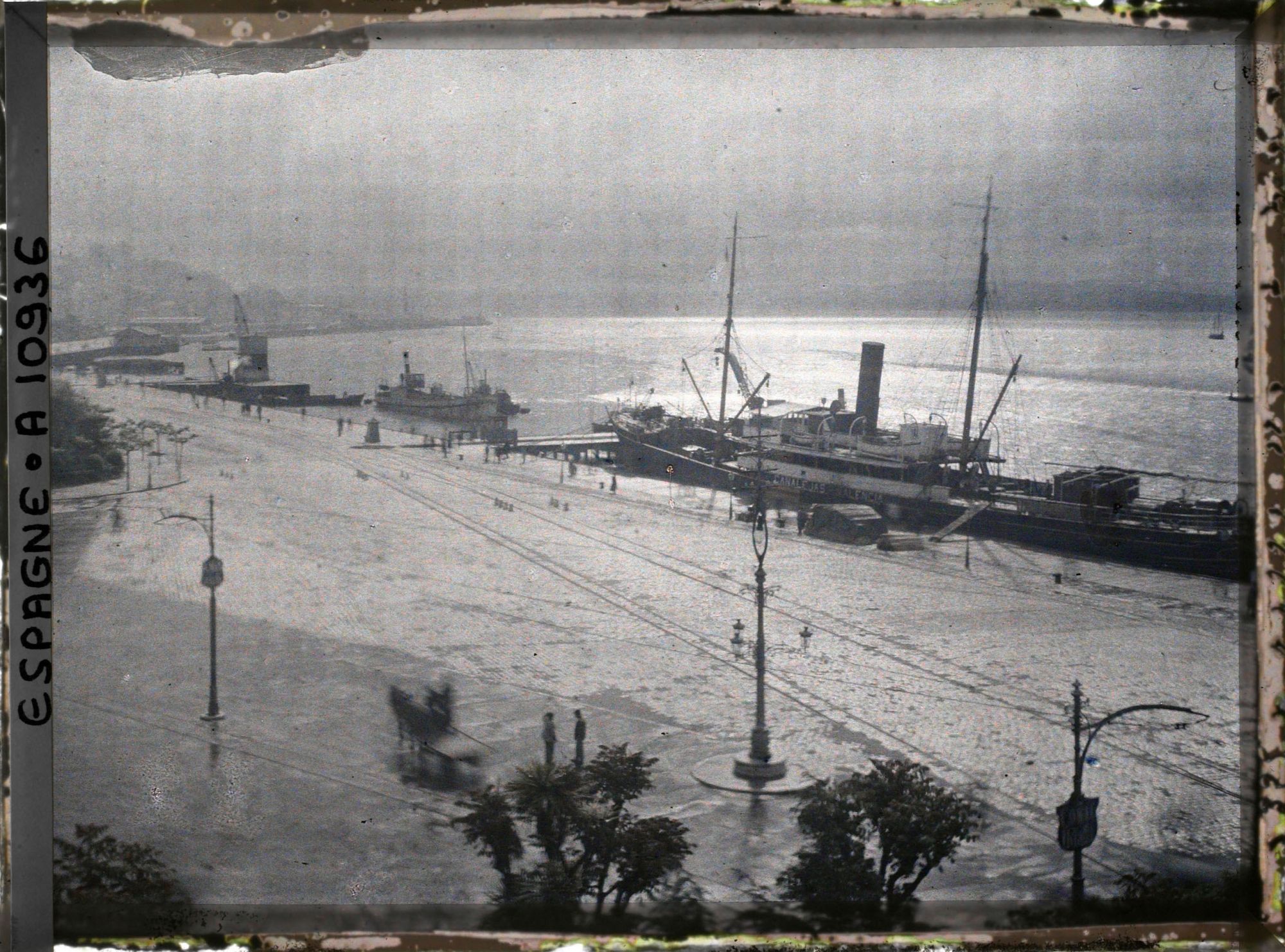 Image représentant Espagne, Santander, Vue prise de ma chambre sur le Port de Santander