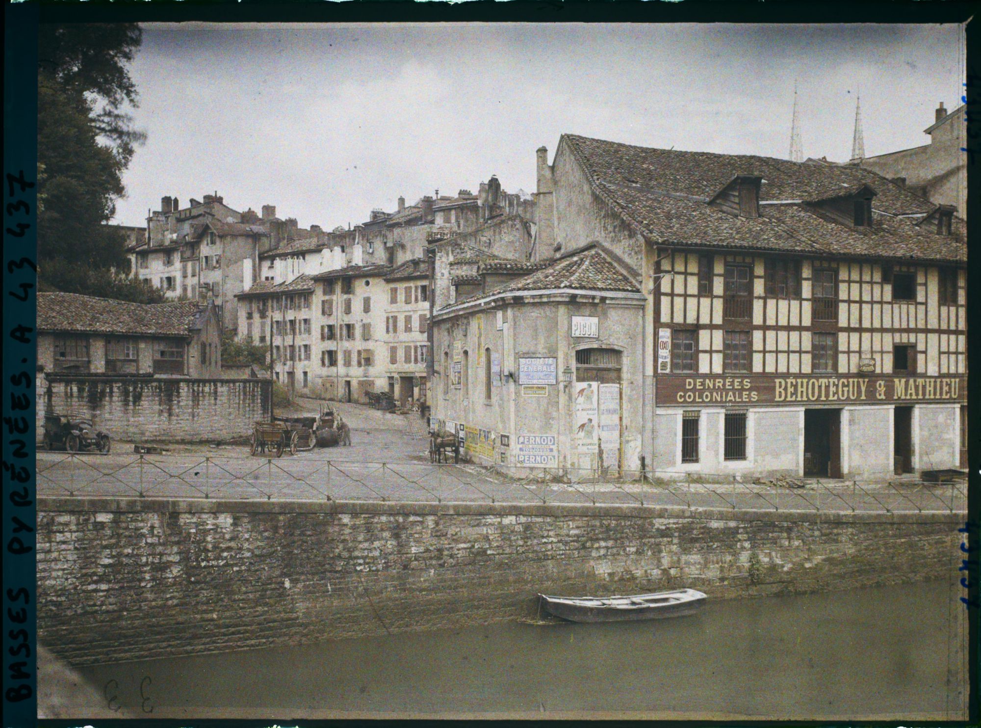 Image représentant France, Bayonne, Le Coin des quais et de la rue Tour de Sault