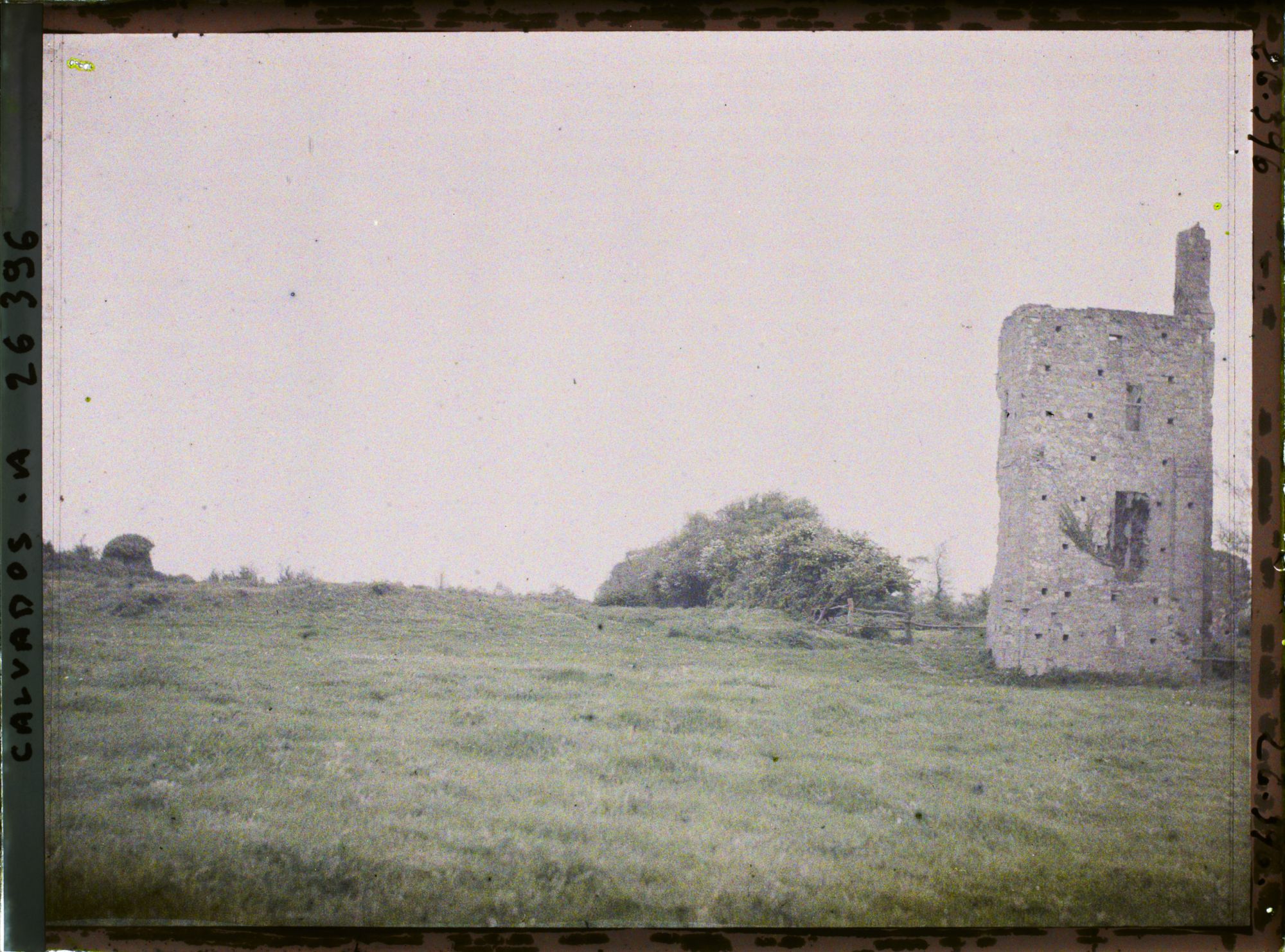 Image représentant Restes du château fort de Maisy