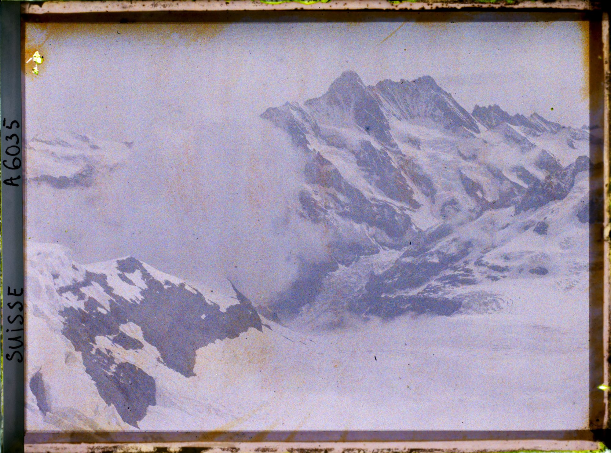 Image représentant Panorama de l'Eismeer ou la mer de Glaces depuis le train du Jungfraujoch