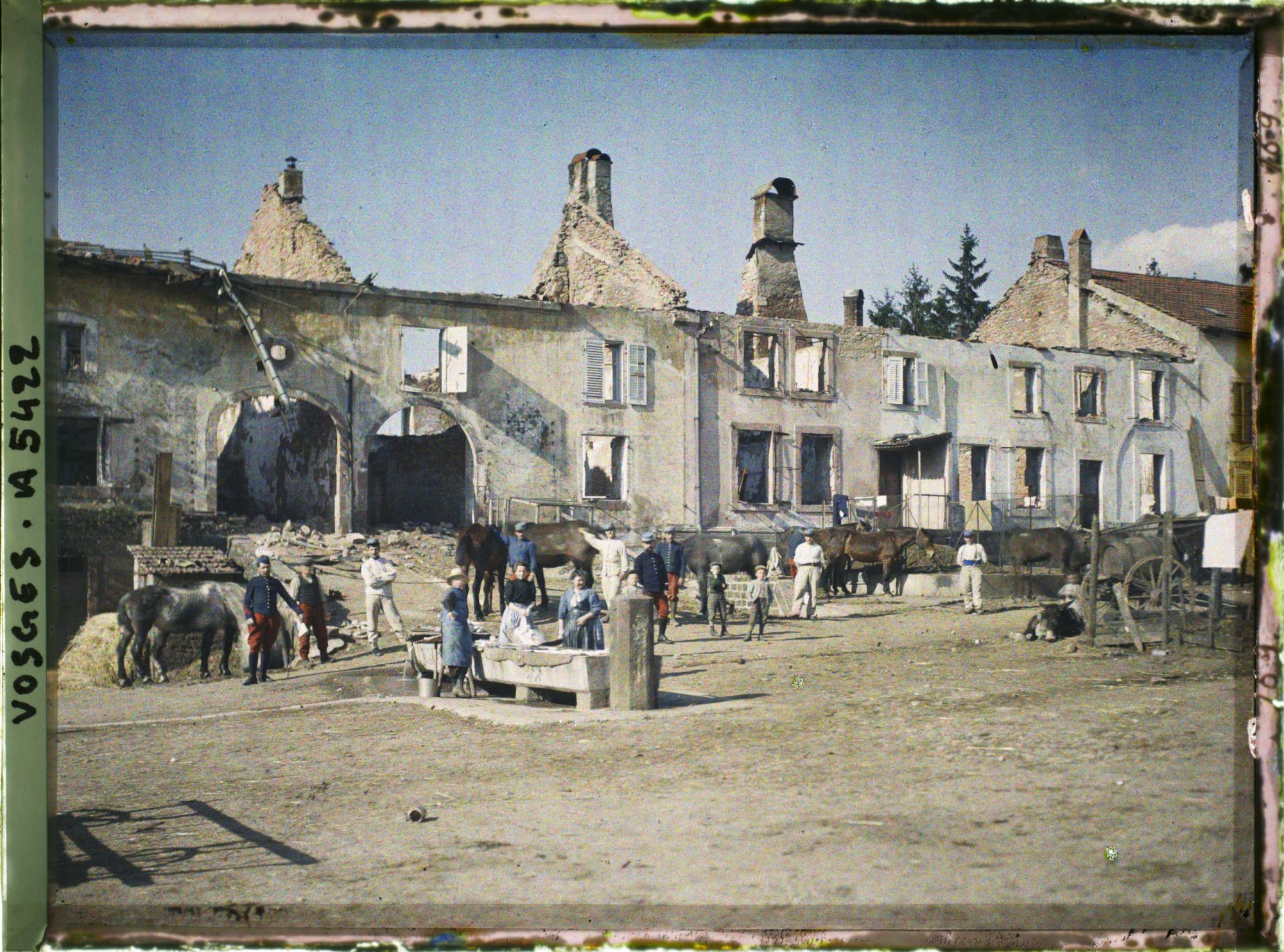 Image représentant La cour de l'abbaye