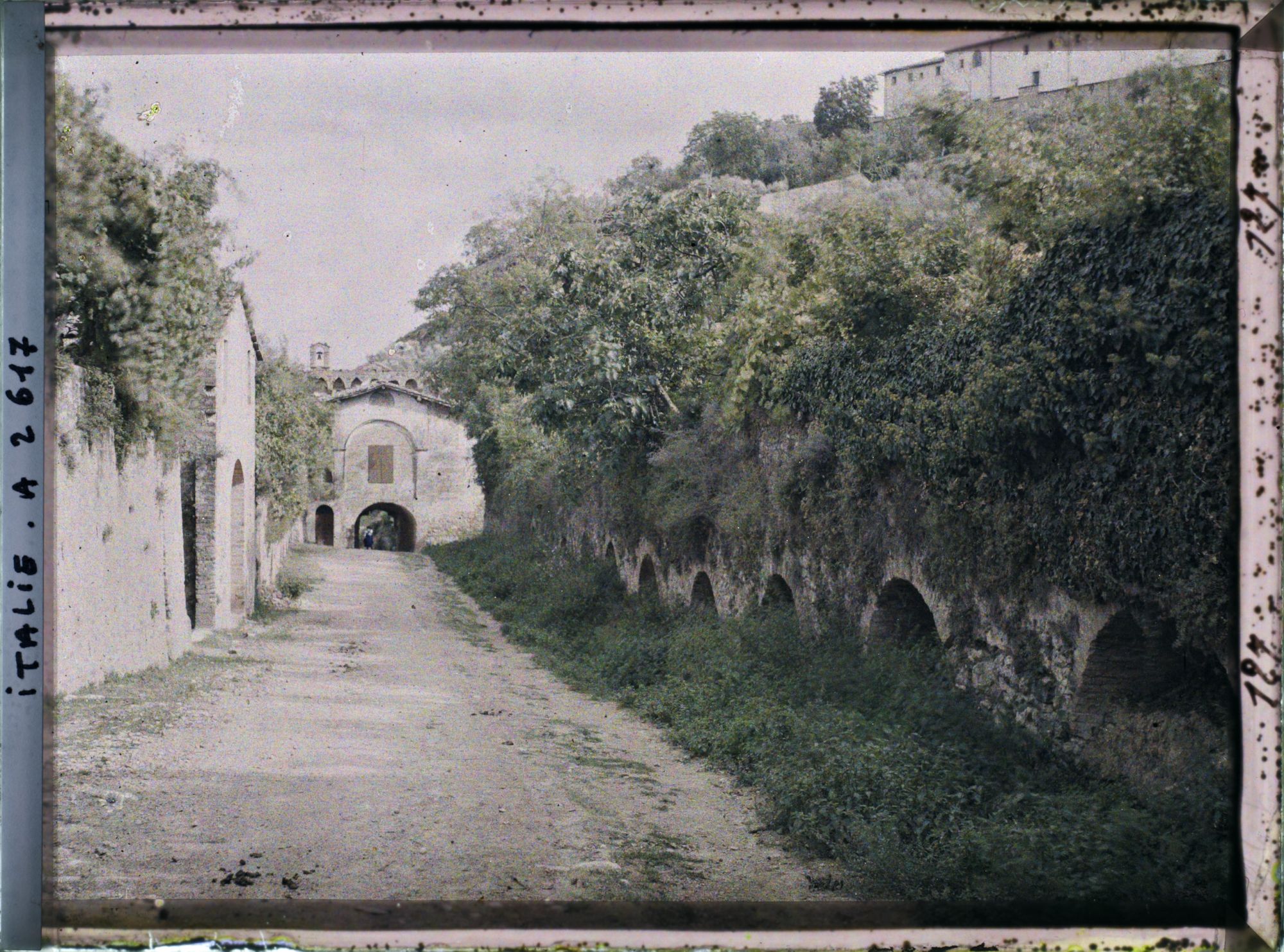 Image représentant La porte delle Fonti depuis l'intérieur de la ville